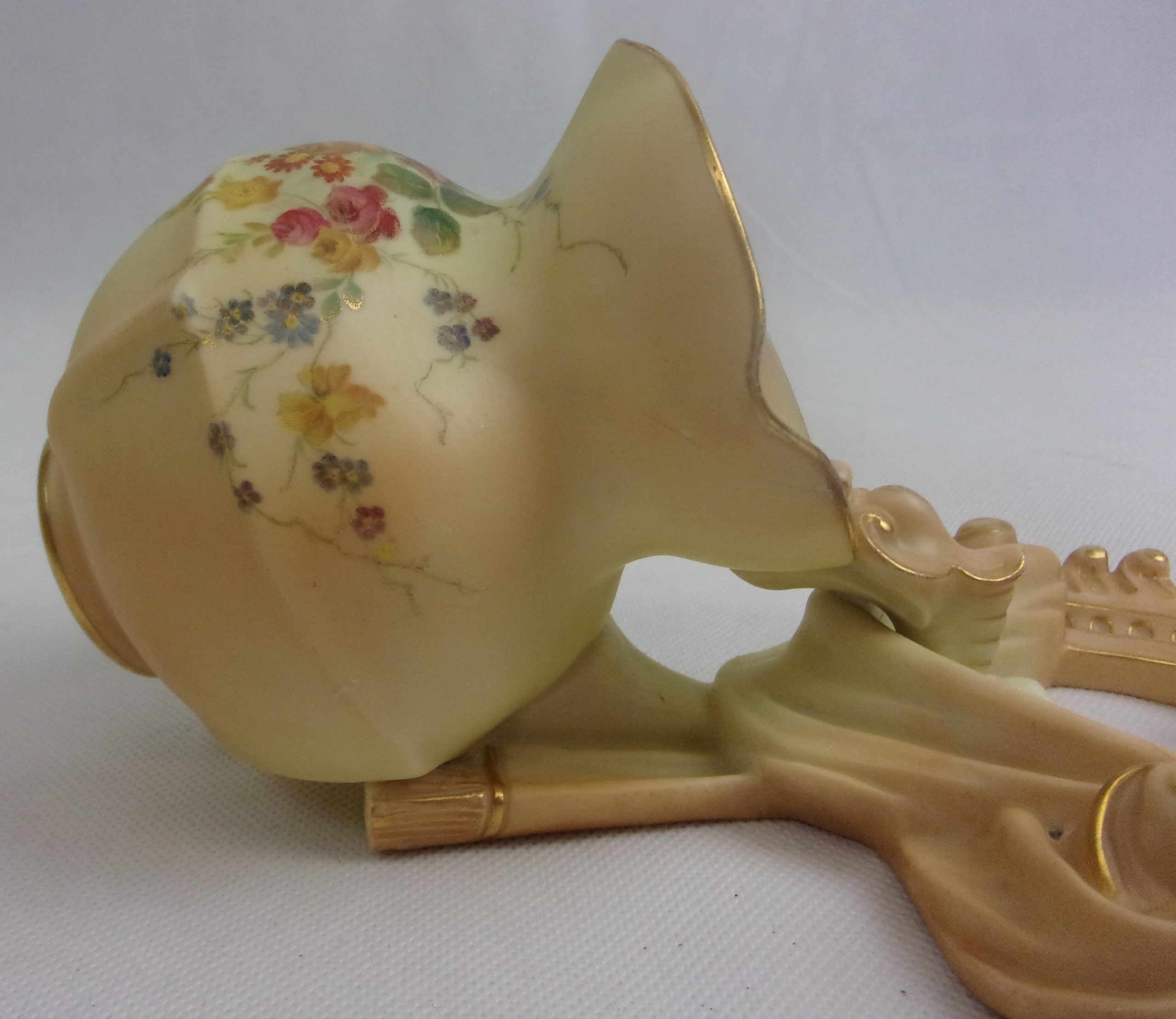 1895 Royal Worcester Hand Painted Blush Ivory Ornate Wall Pocket Floral Decor - Image 9