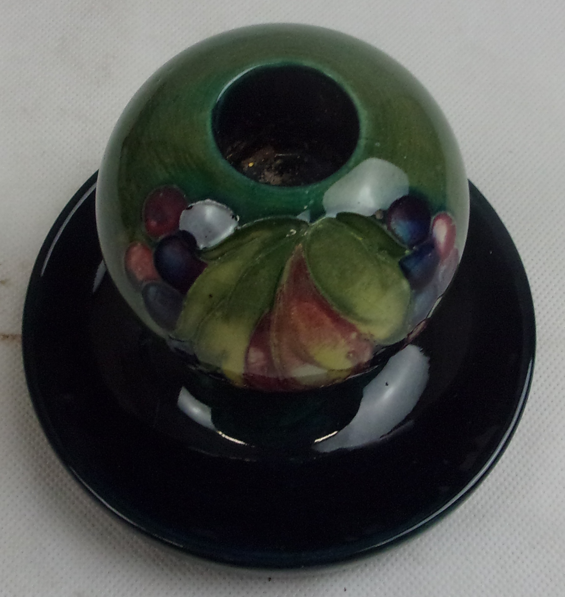 Walter Moorcroft Leaf & Berries Match Holder 1928-1935 - Image 2