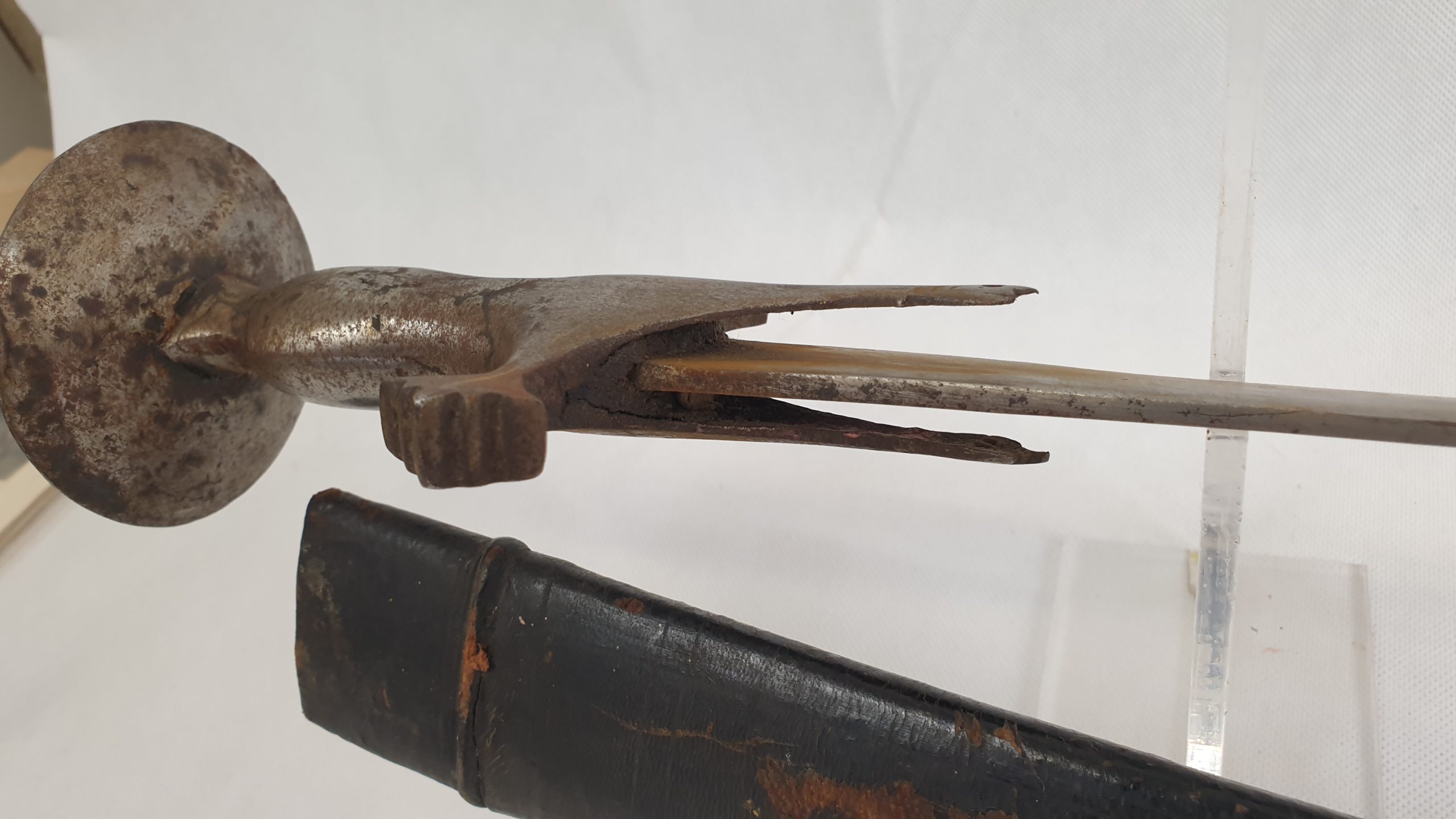 Indian 19th Century Tulwar Sword And Leather Scabbard - Image 12