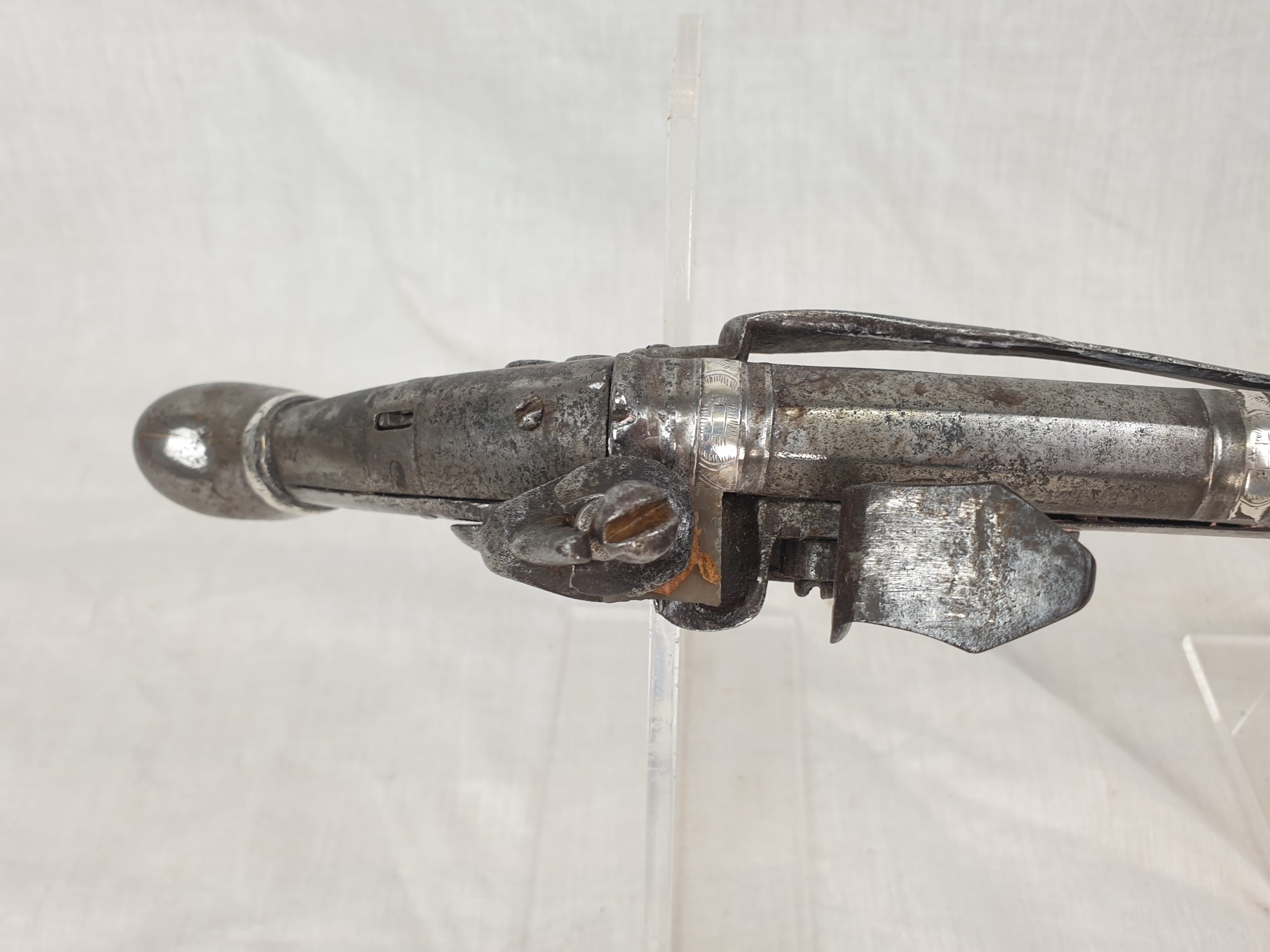 17th Century A Rare Scottish 22 Bore All Metal Heart-Butt Flintlock Belt Pistol - Image 15