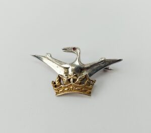 White Metal RAF Upavon Dorset Crown Sweetheart Badge