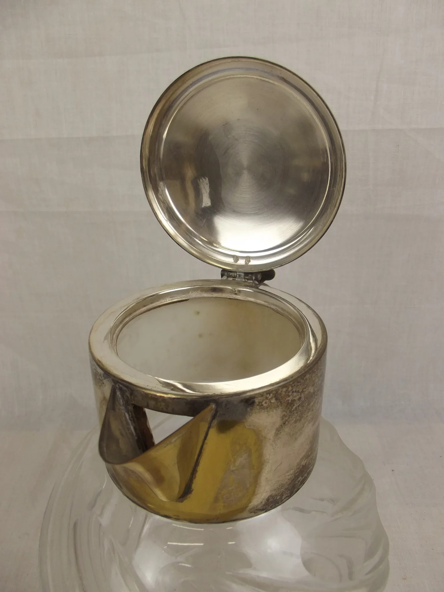 Art Nouveau Spriral Cut Glass & Silver Plated Bulbous Jug - Image 4