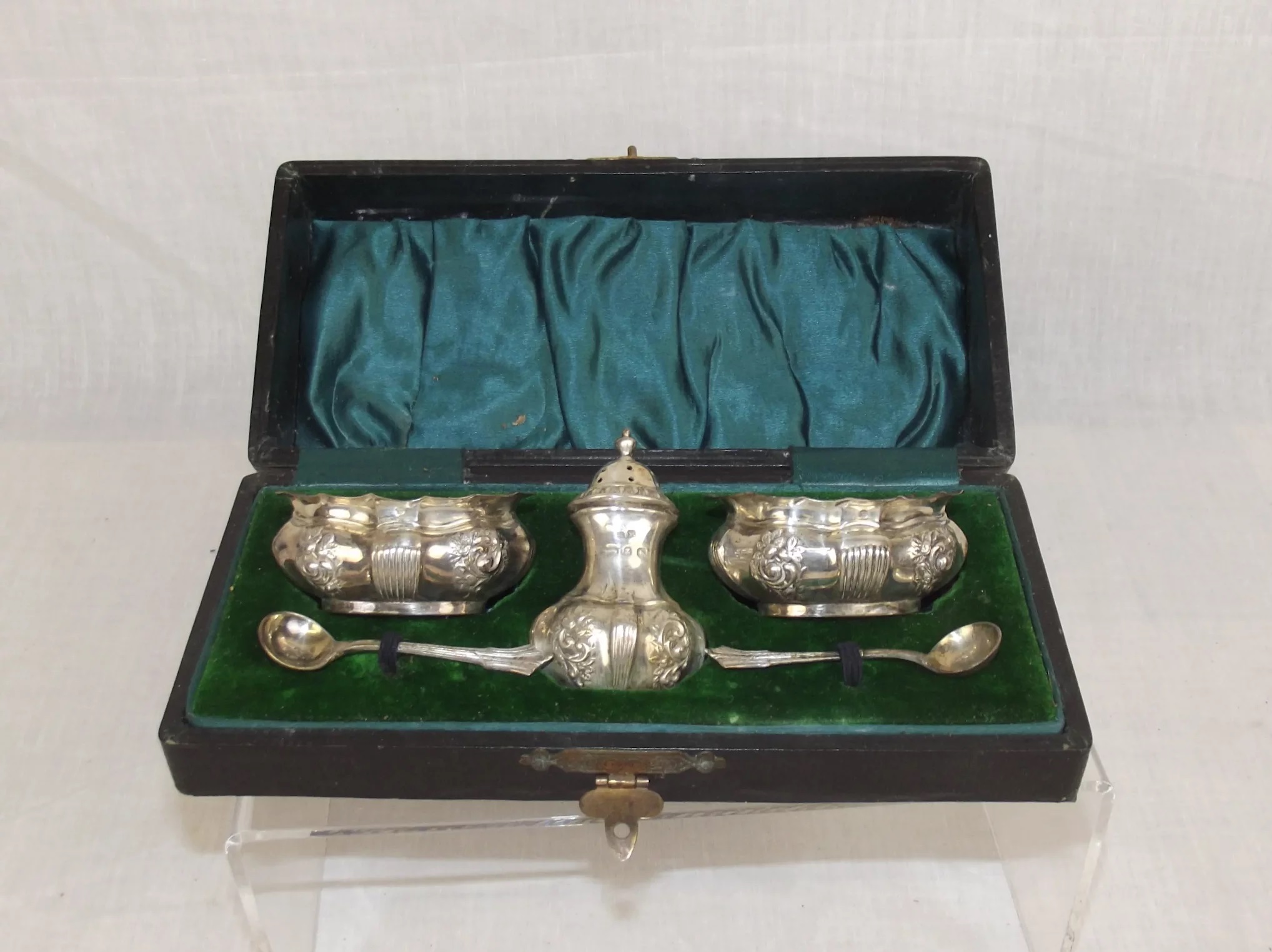 Cased Silver Cruet Set Birmingham 1899 - Image 2