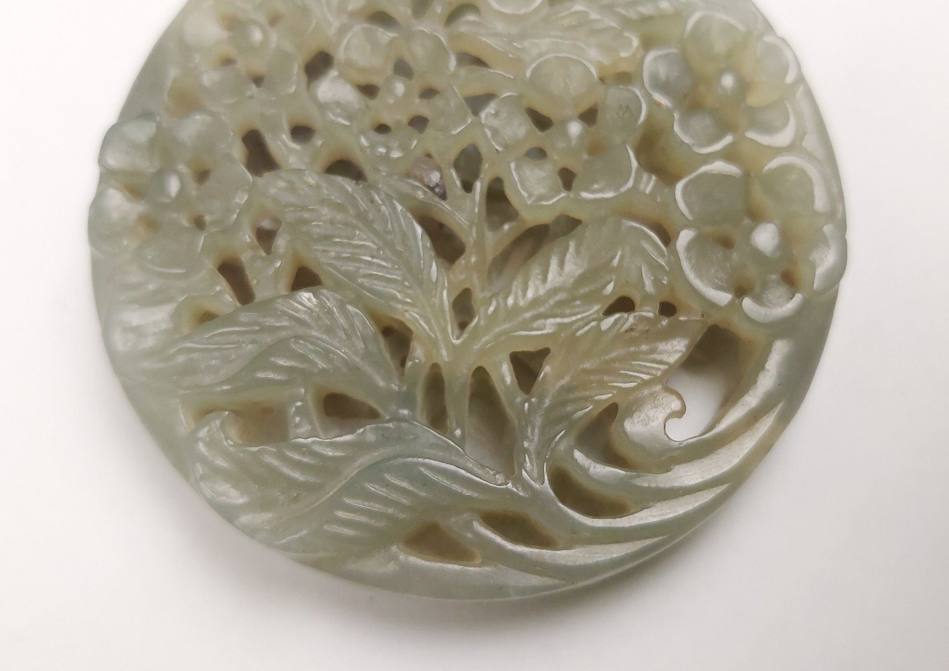 Finely Carved Chinese Reticulated Deep Celadon Jade Pendant Of Flowers - Image 3