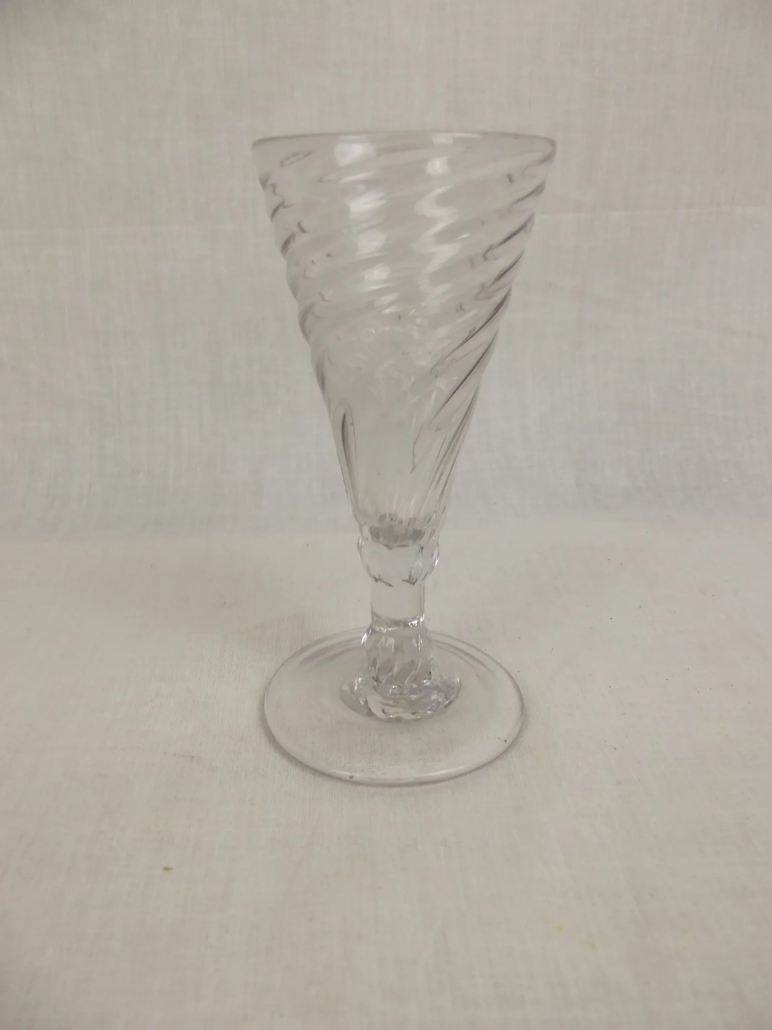 Georgian c1780 Wrythen Ale Glass - Image 3