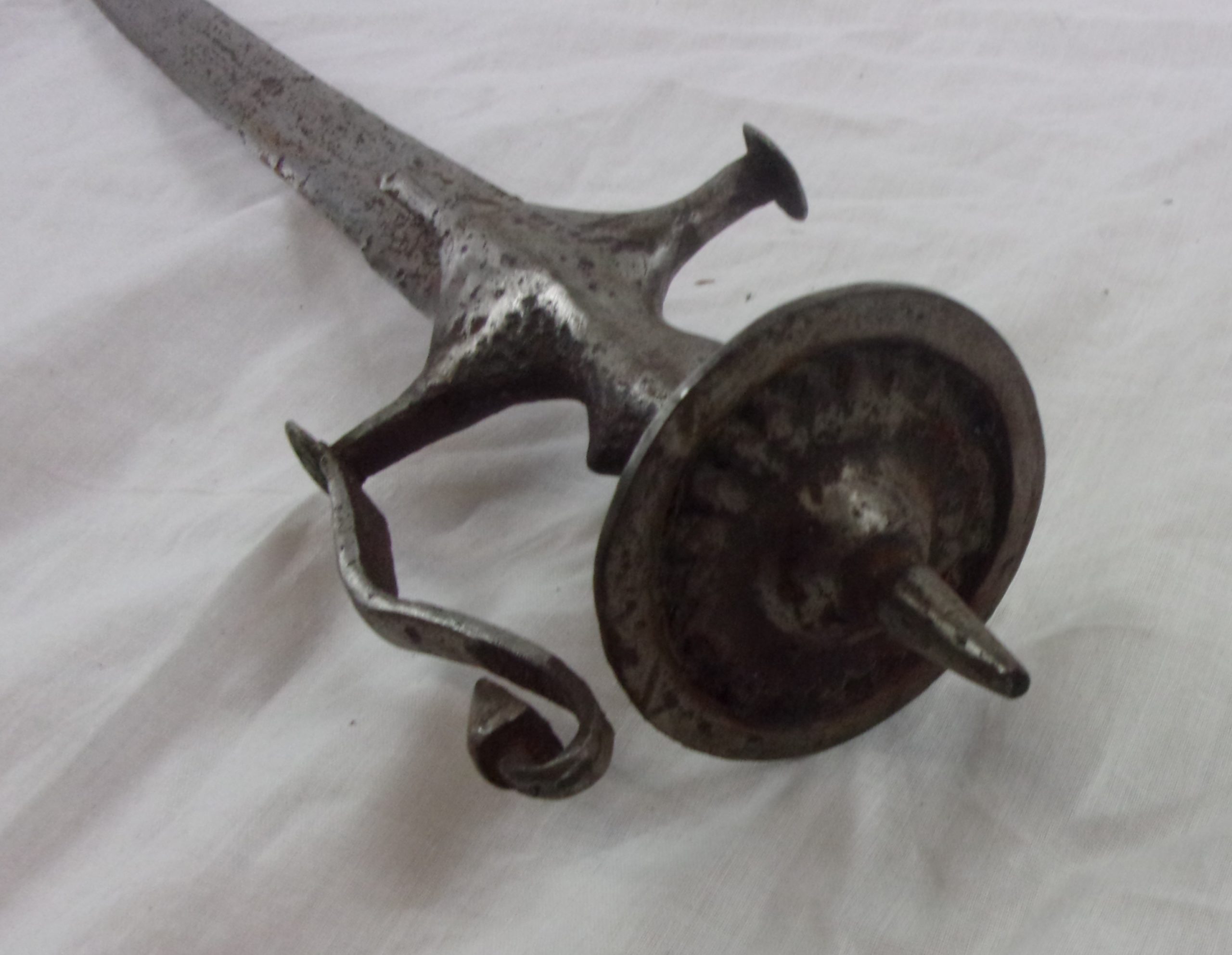 Indian 19th Century Sirohi Tulwar Sword And Scabbard - Image 2