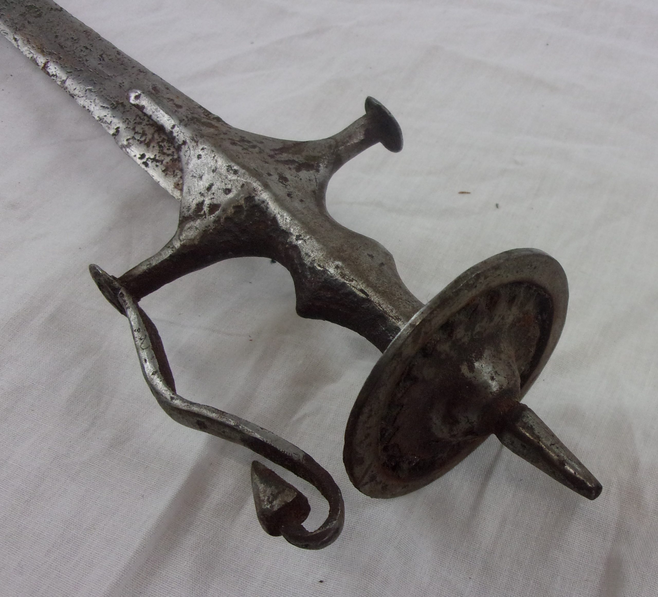 Indian 19th Century Sirohi Tulwar Sword And Scabbard - Image 8