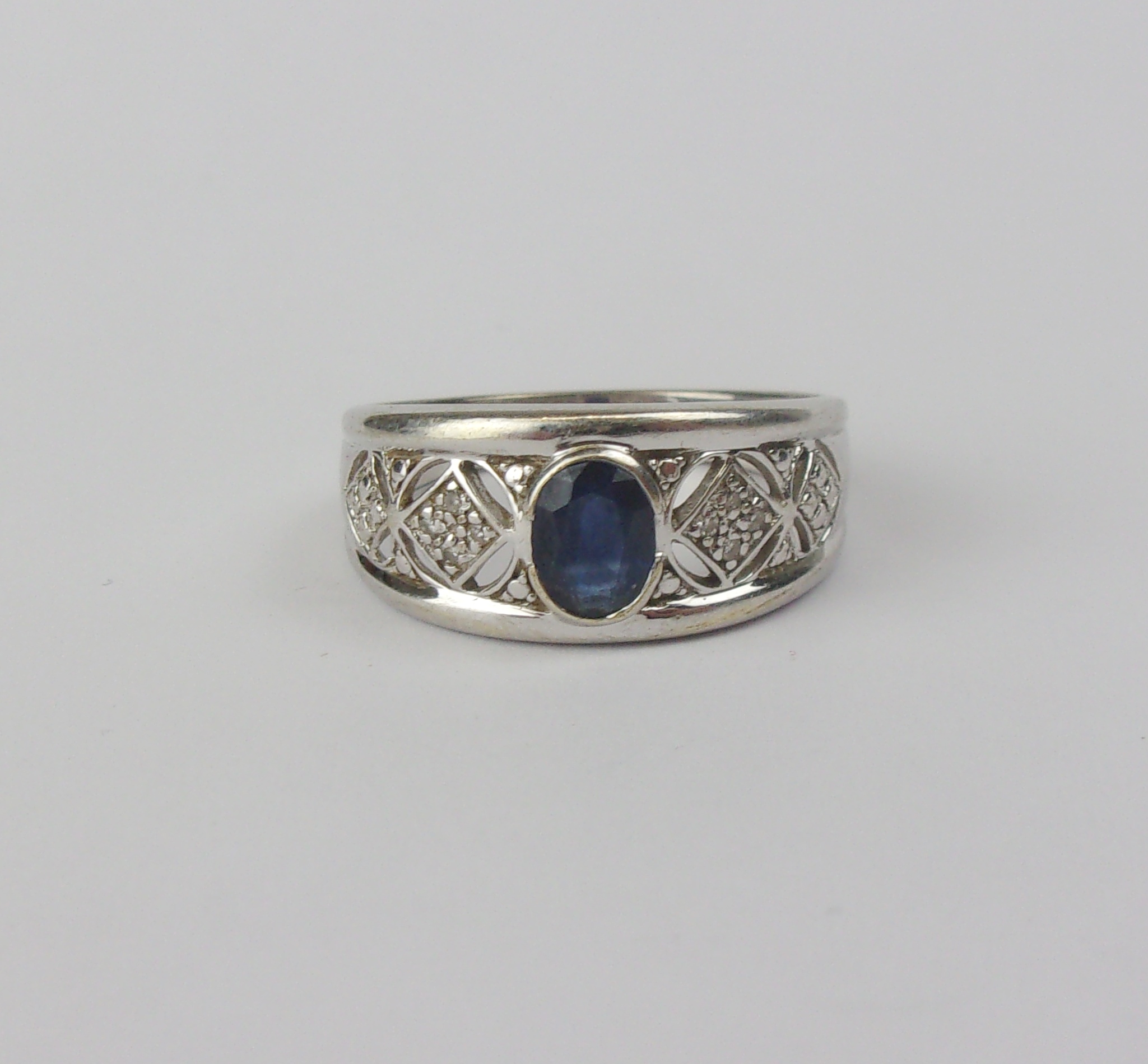 9ct White Gold Sapphire & Diamond Ring UK Size Q US 8