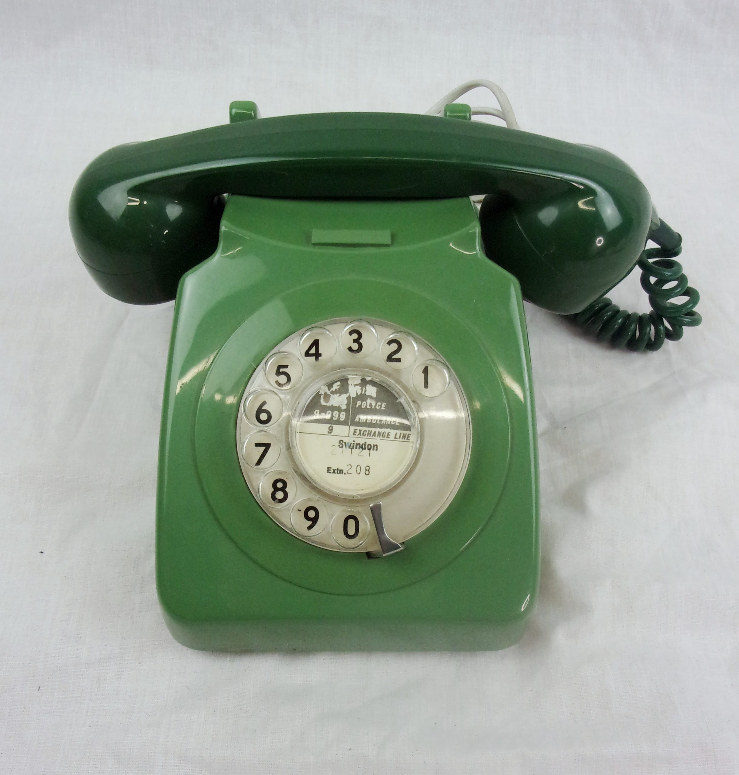 c1970 Two Tone Green Plastic GPO 746 TMA 69/1 Rotary Telephone