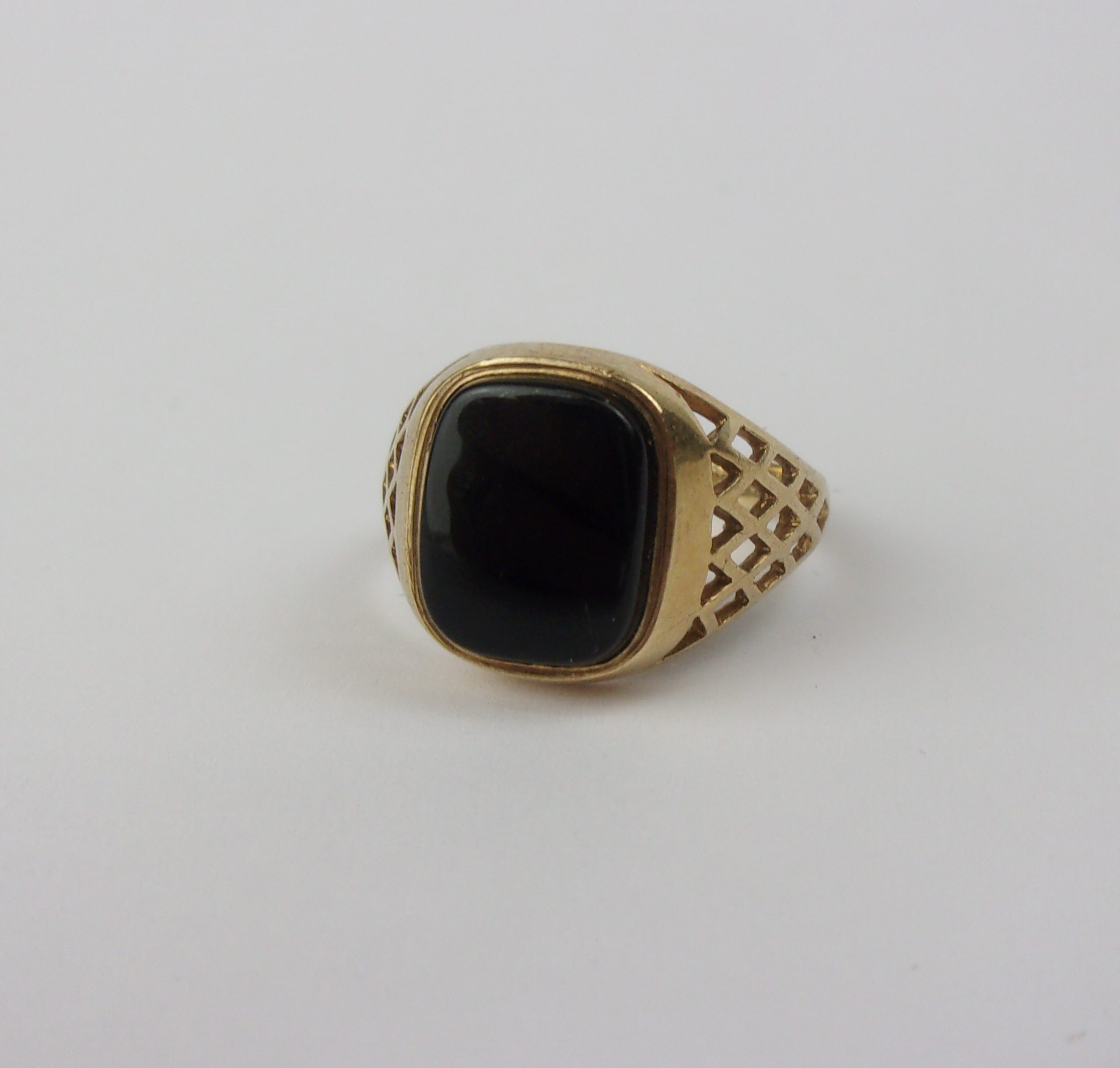 Mens 9ct Yellow Gold Onyx Signet Ring UK Size P+ US 7 ¾
