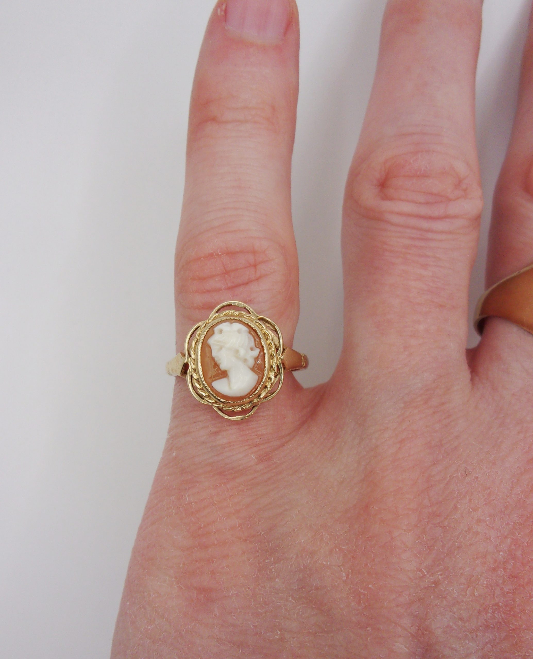 9ct Yellow Gold Cameo Ring UK Size O+ US 7 ¼ - Image 7