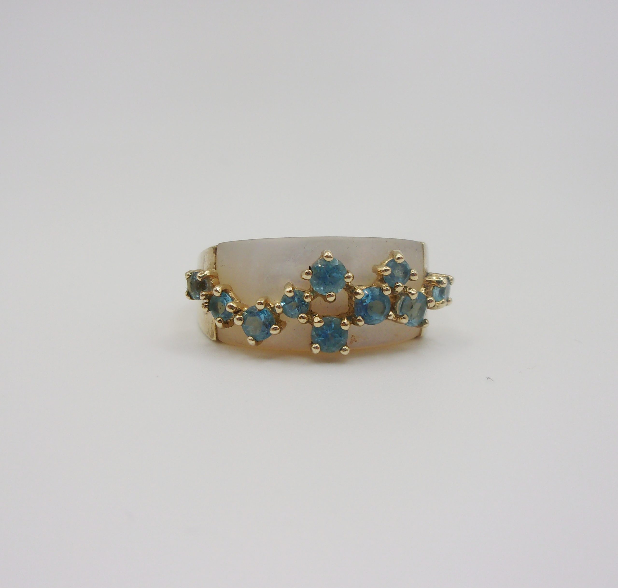 9ct Yellow Gold Topaz & M.O.P Cluster Ring UK Size S US 9 - Image 2