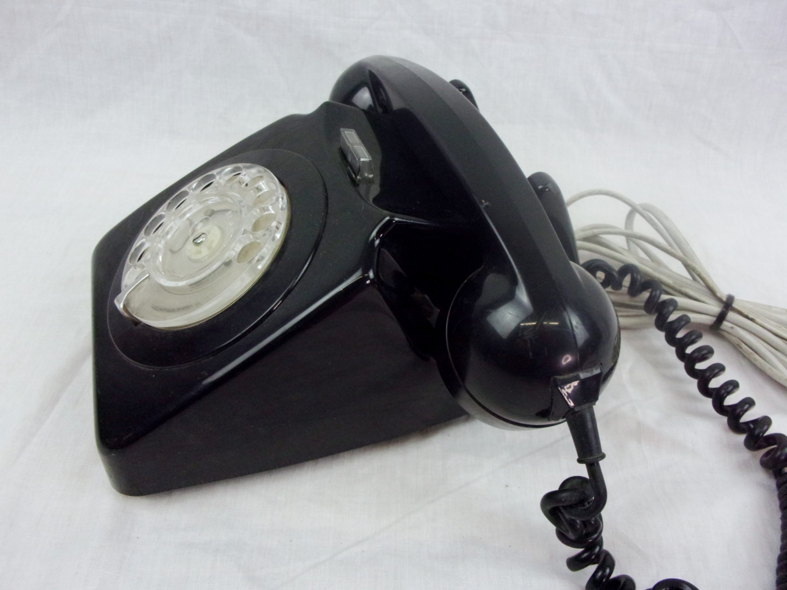 c1971 Black Plastic GPO 746F SPK 71/1 Rotary Telephone - Image 4