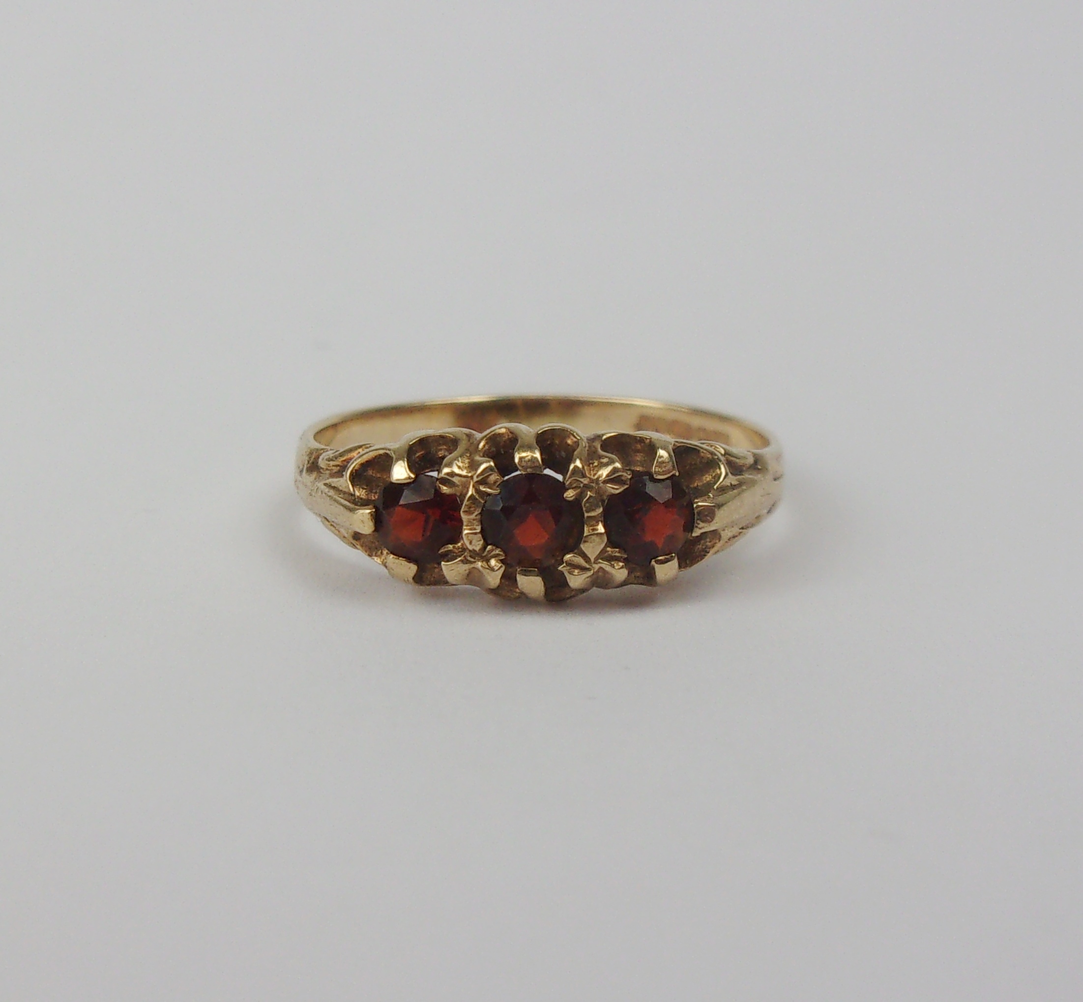 9ct Yellow Gold Garnet Trilogy Ring UK Size K US 5