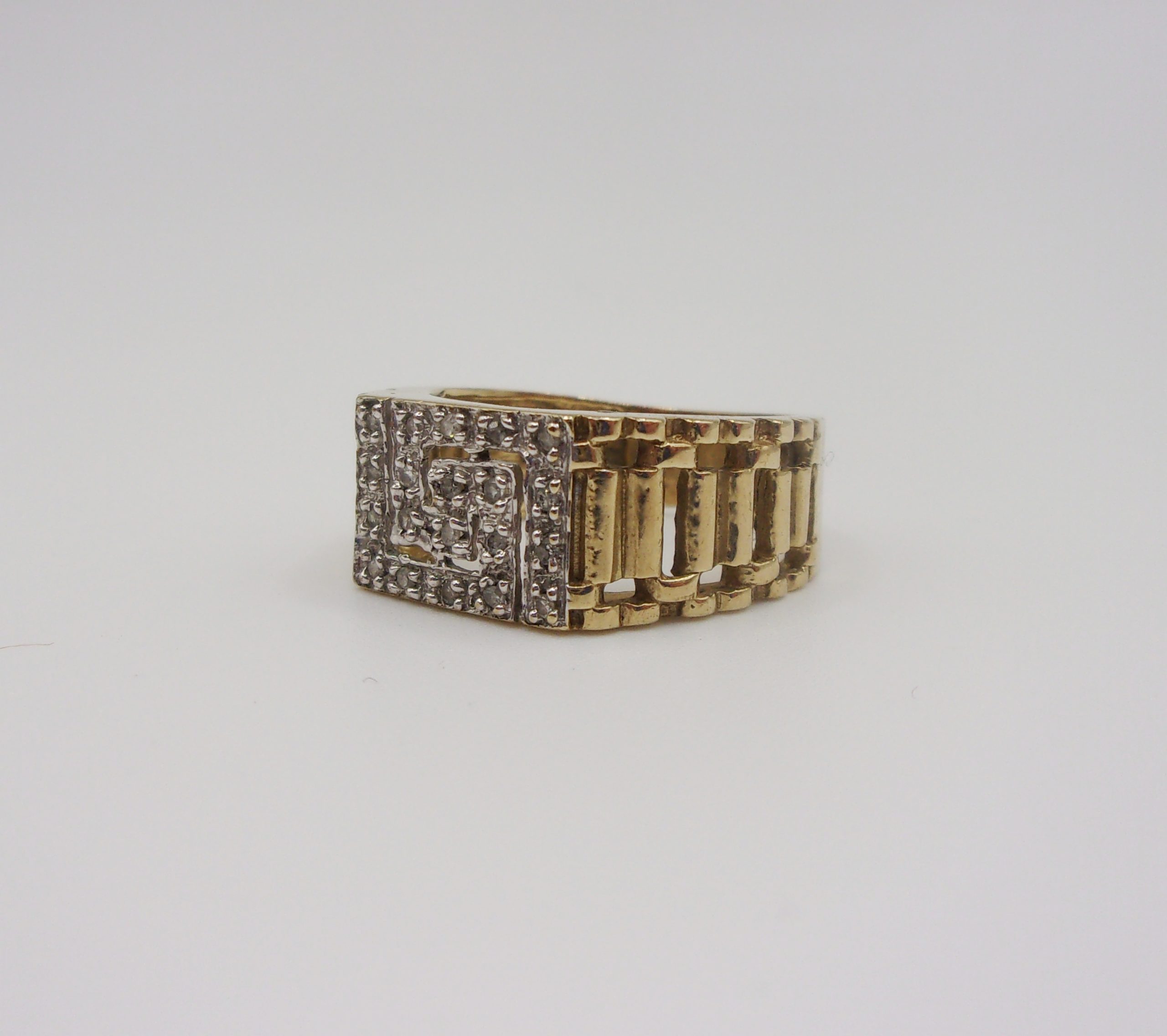 9ct Yellow Gold Diamond Greek Key Ring UK Size O US 7 - Image 2
