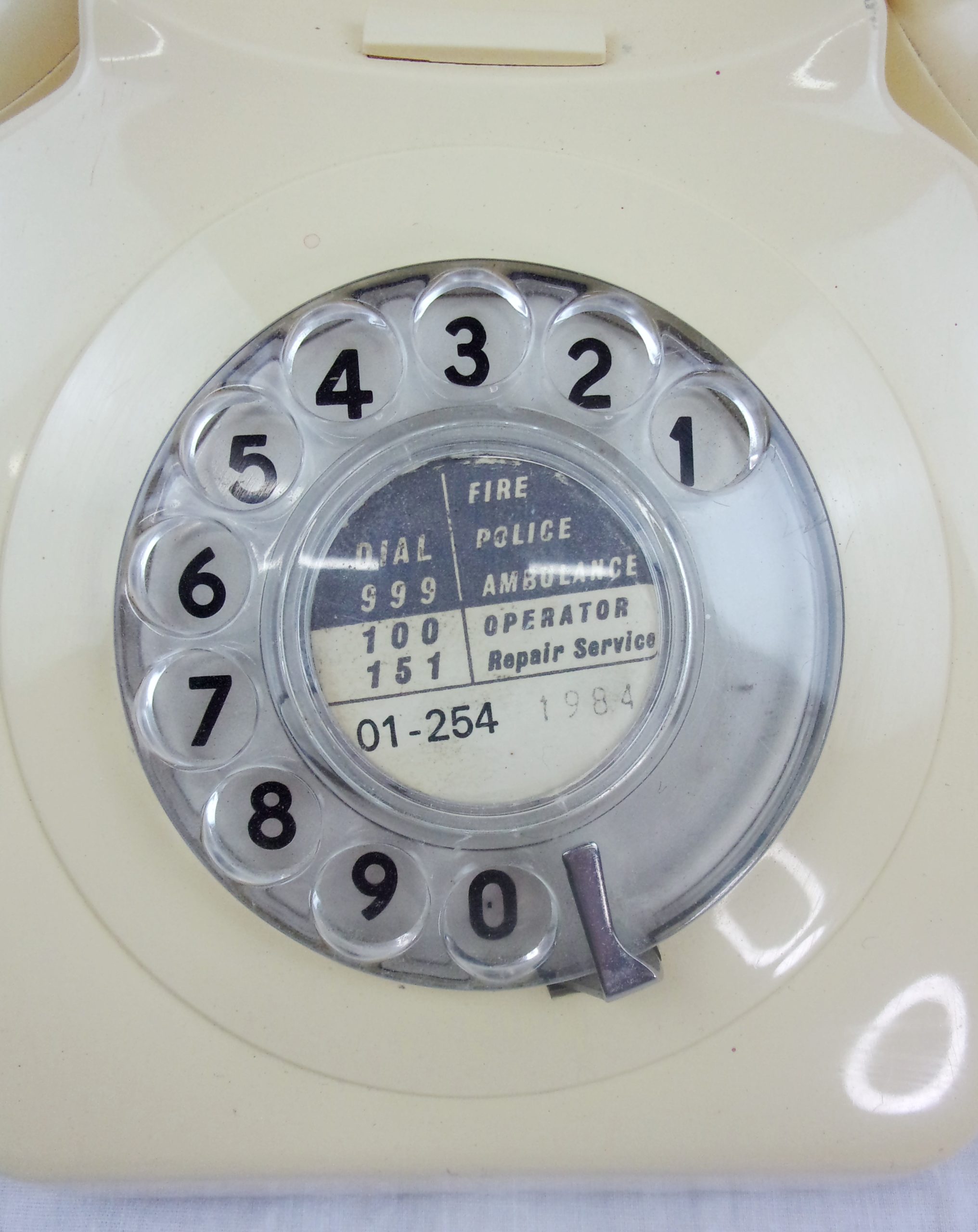 c1976 Cream Plastic GPO 746F DFM 76/1A Rotary Telephone - Image 2