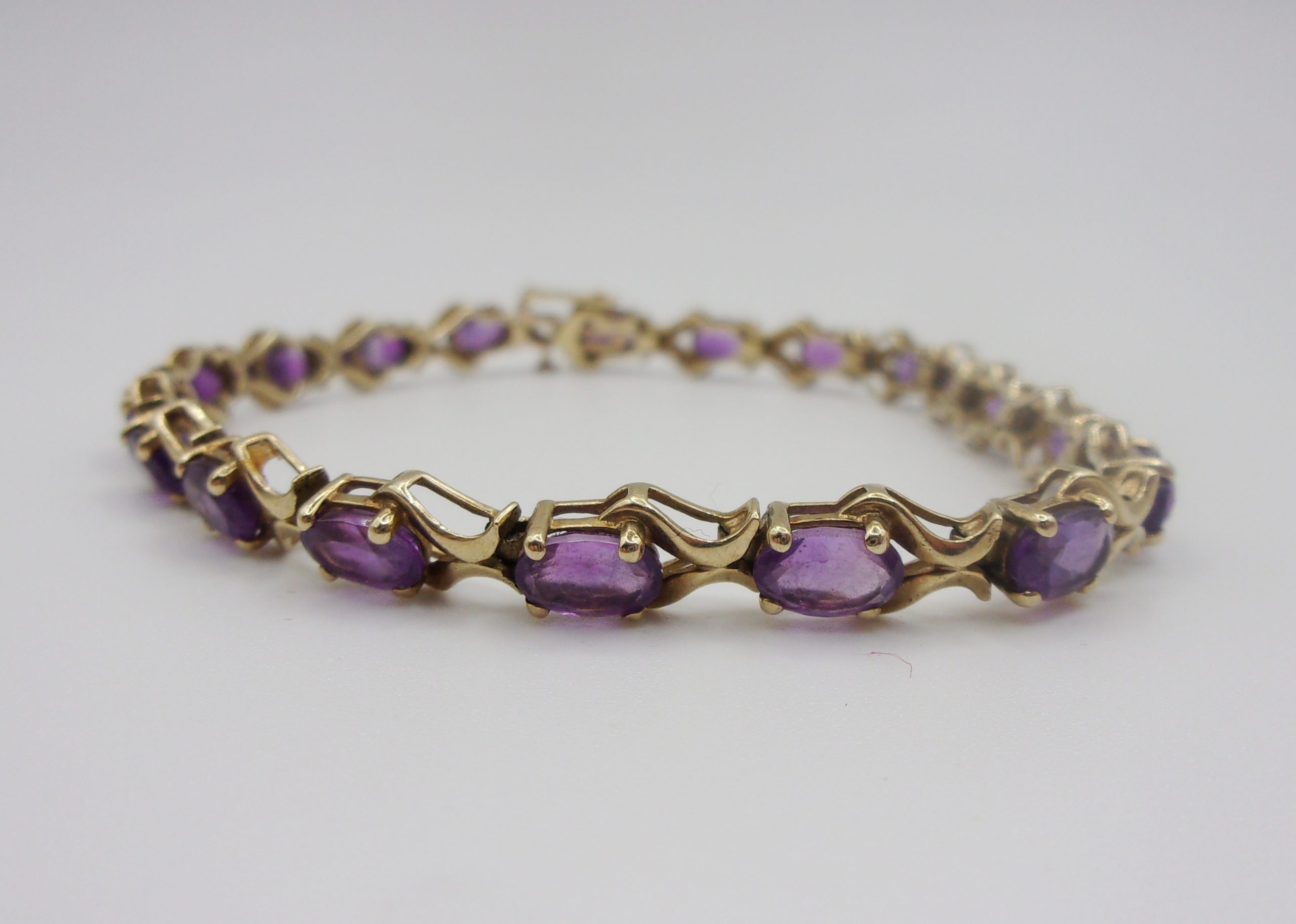 9ct Yellow Gold Amethyst Bracelet - Image 2