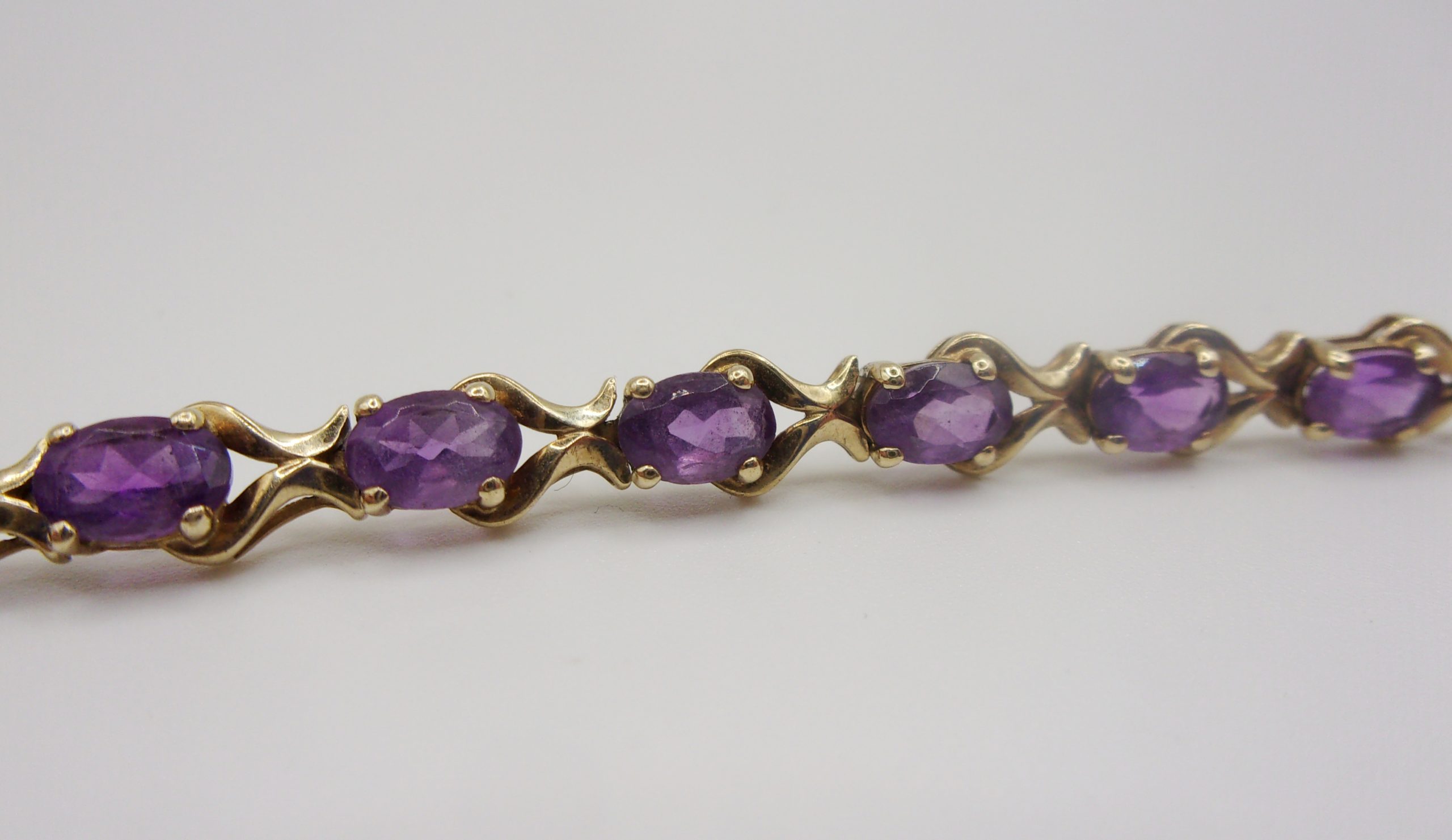 9ct Yellow Gold Amethyst Bracelet - Image 5