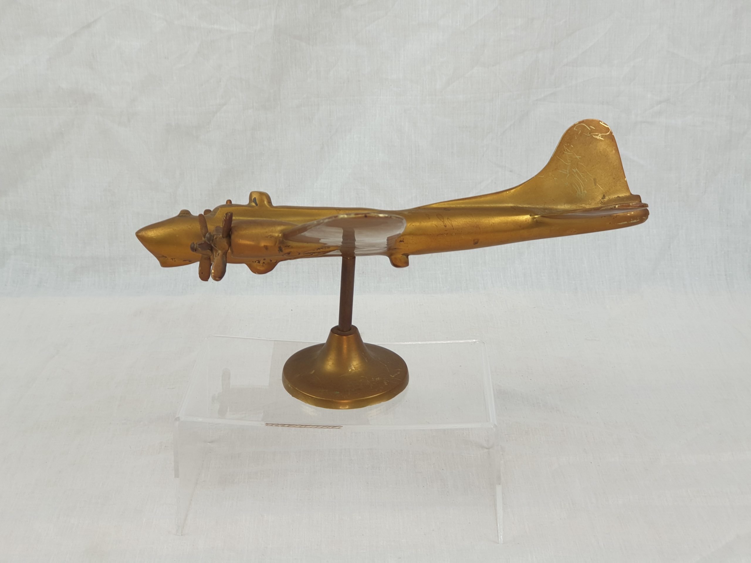 Large WW2 Mid-20th Century Desktop Brass Model Of A USAAF Flying Fortress Bomber - Image 3