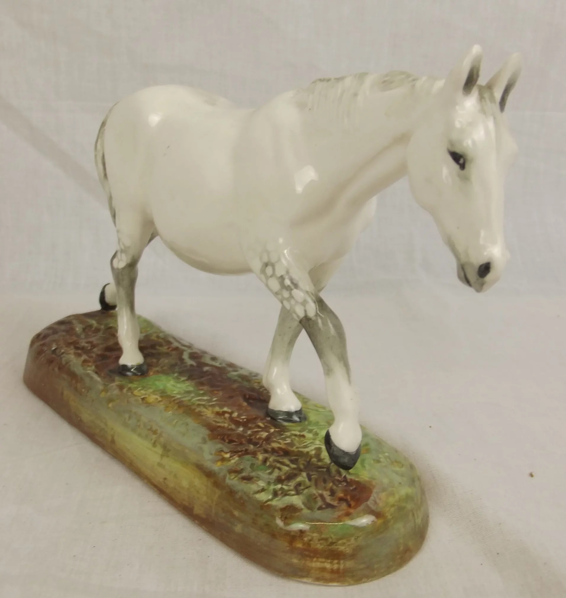 Royal Doulton Medium Gude Grey Mare HN 2569 - Image 2