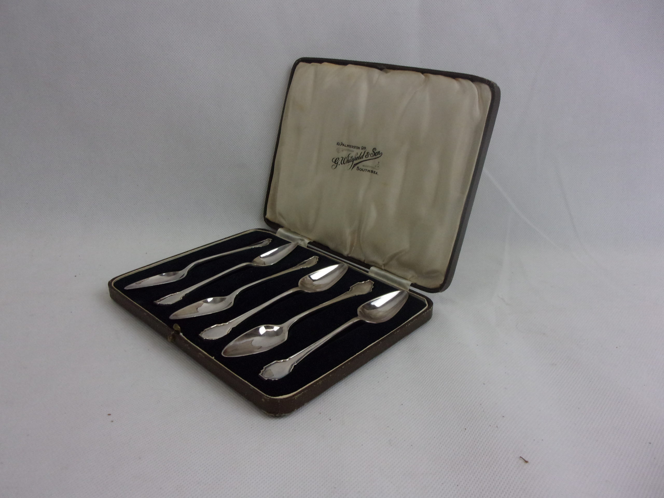 Cased Set Of Six Silver Plated Art Deco Coffee Spoons - Image 2