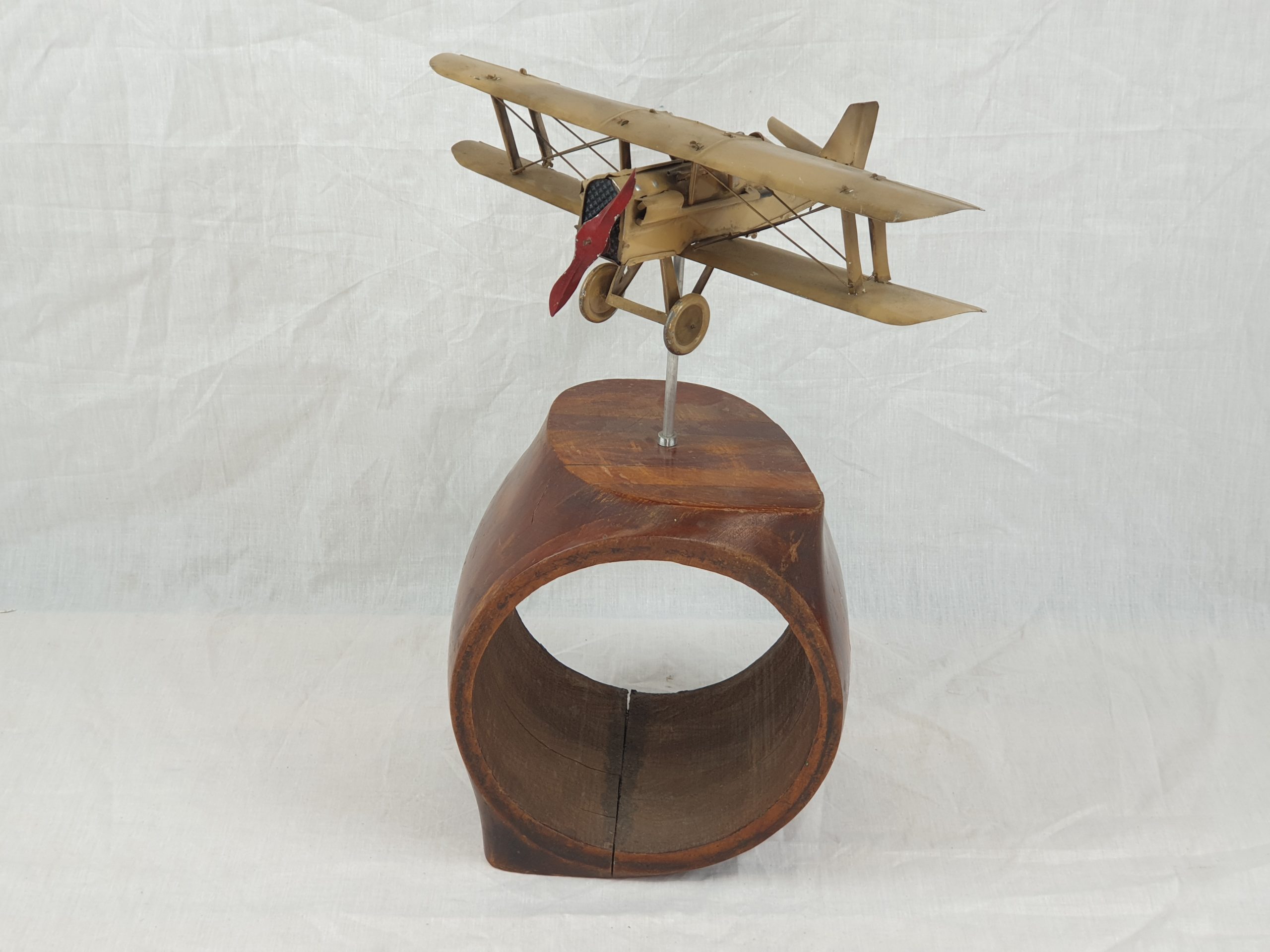 WWI First World War RFC Tinplate Model Of British Fighter S.E.5a On Its Propeller Hub