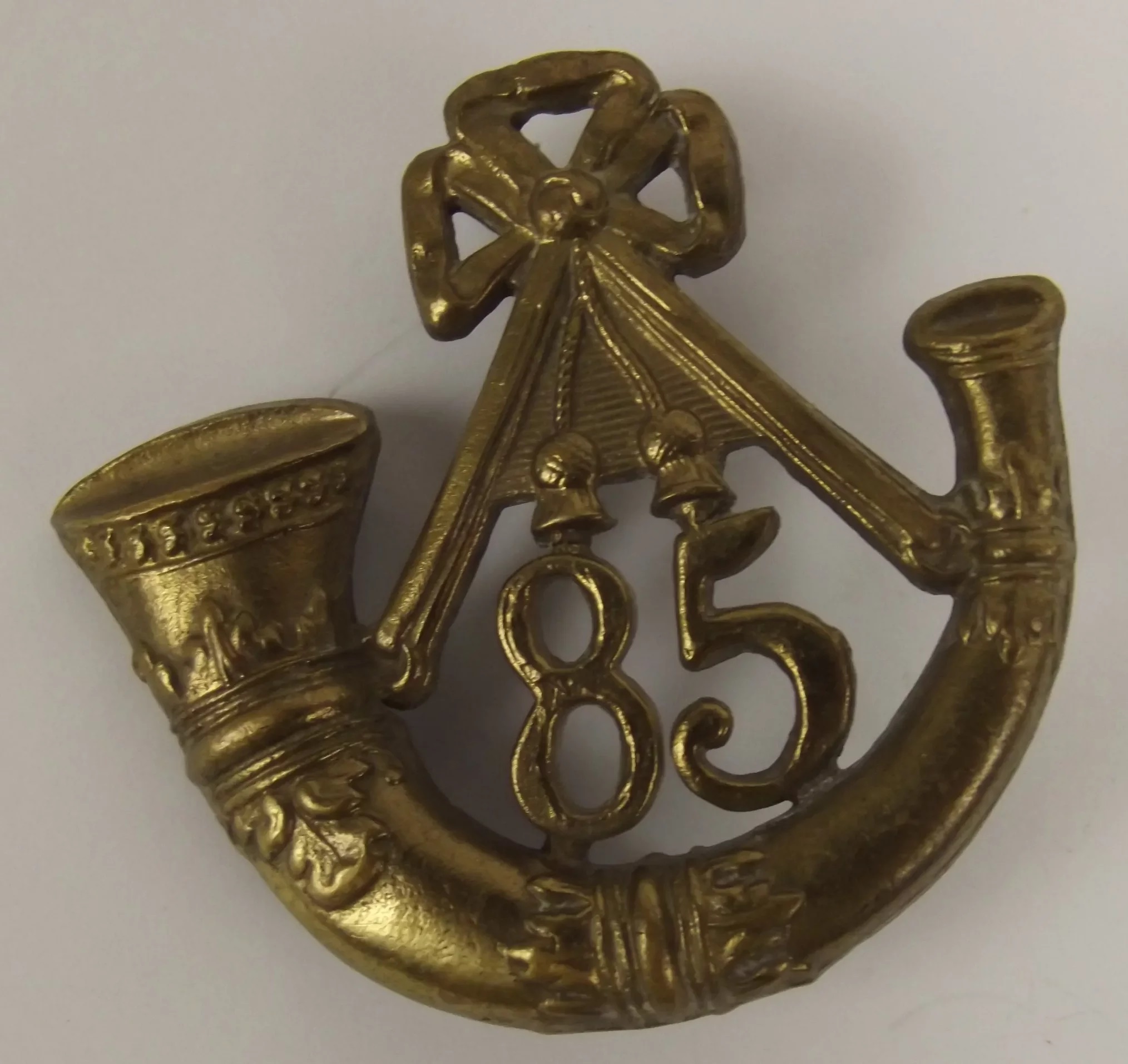 c1880 85th Kings Regiment Of Light Infantry Cap Badge - Image 2