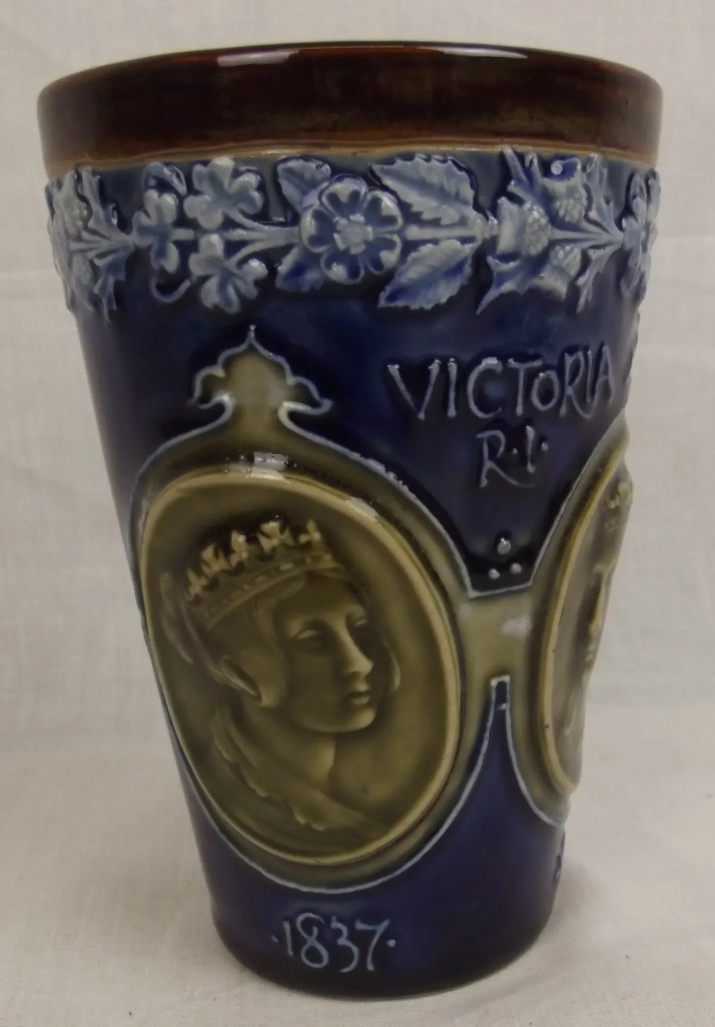 1897 Queen Victoria Diamond Jubilee Lambeth Beaker - Image 4