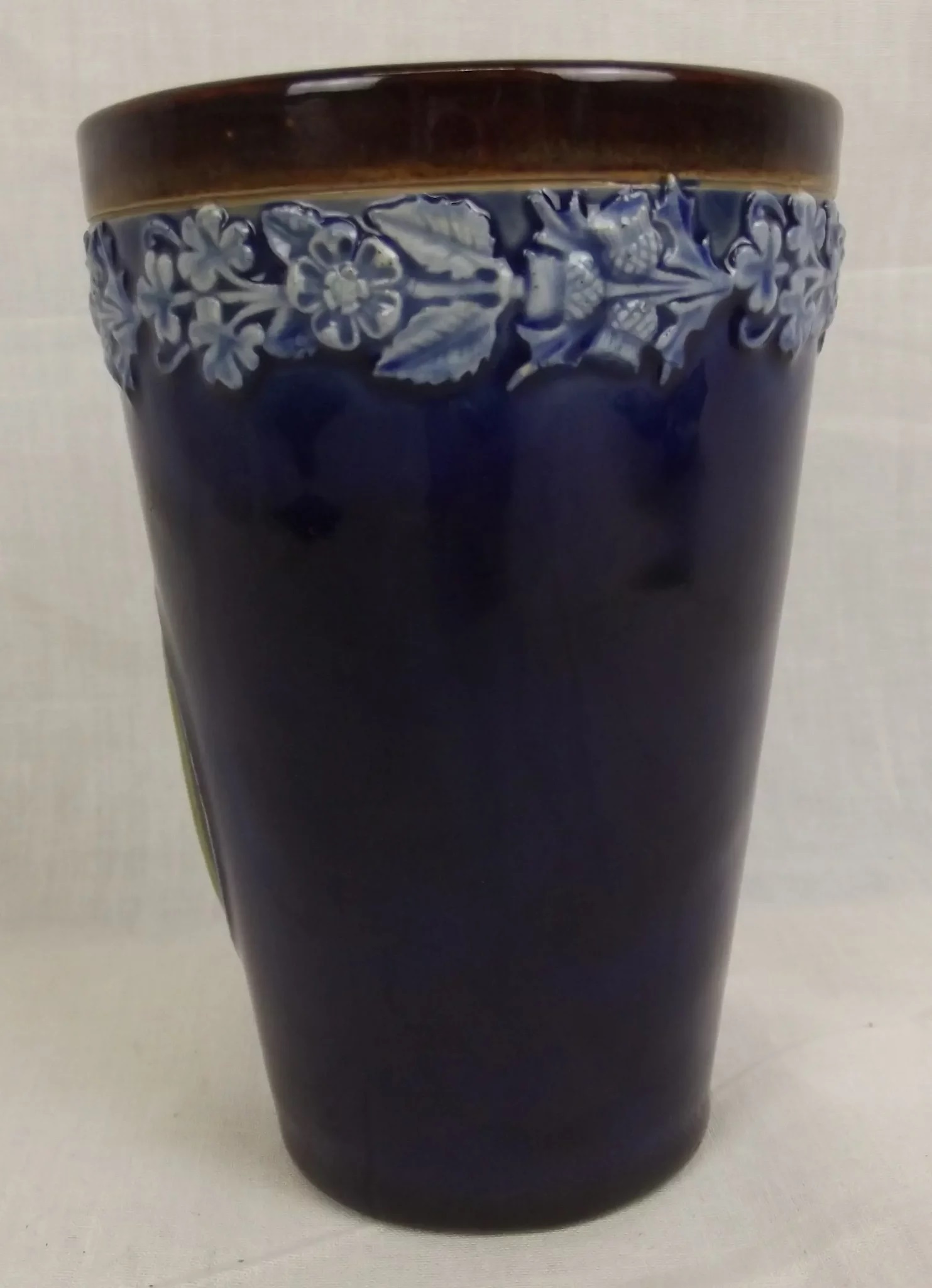 1897 Queen Victoria Diamond Jubilee Lambeth Beaker - Image 6