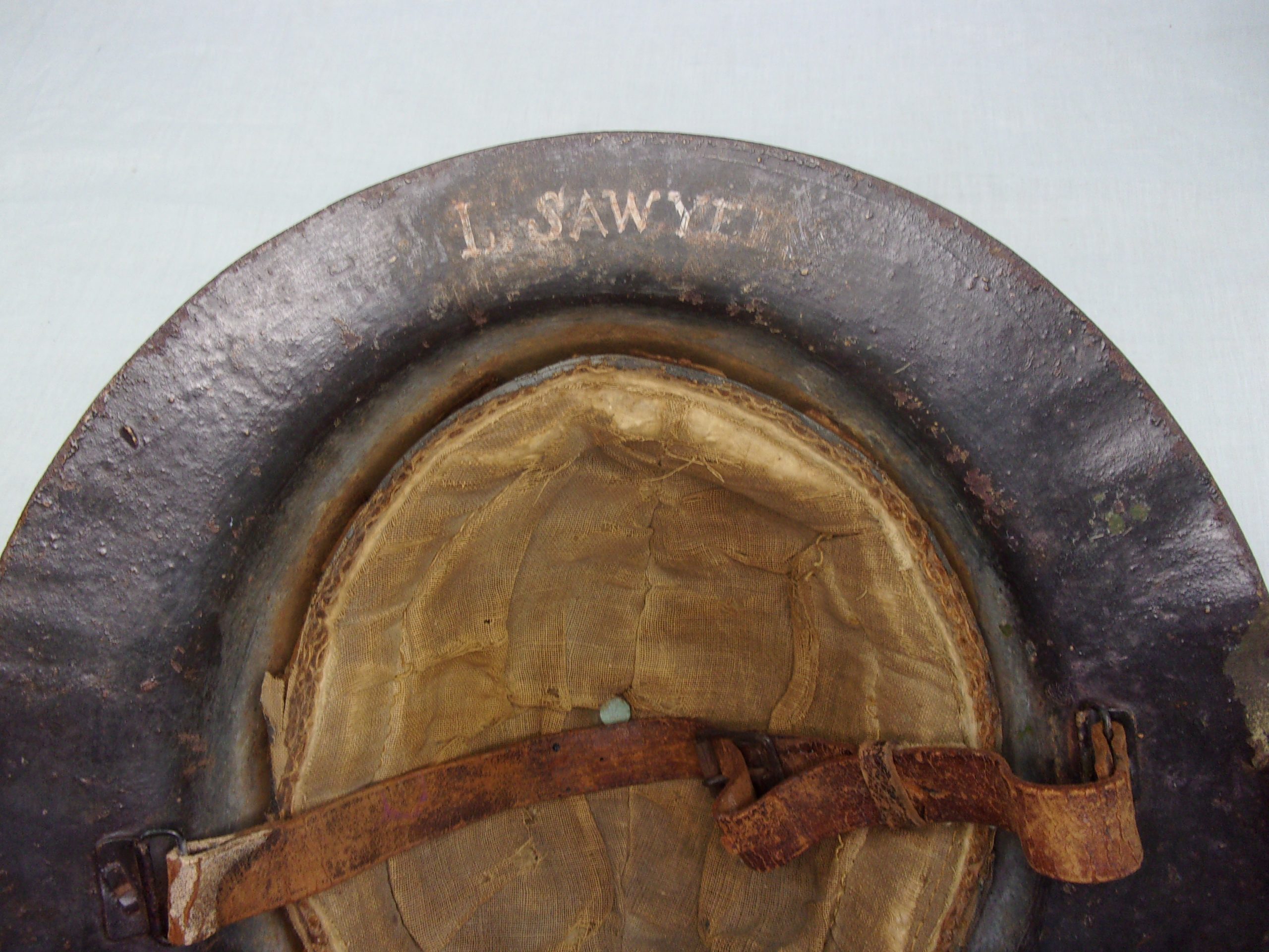 WW1 First Pattern Private Purchase Brodie Helmet To The Leicester Regiment - Image 7
