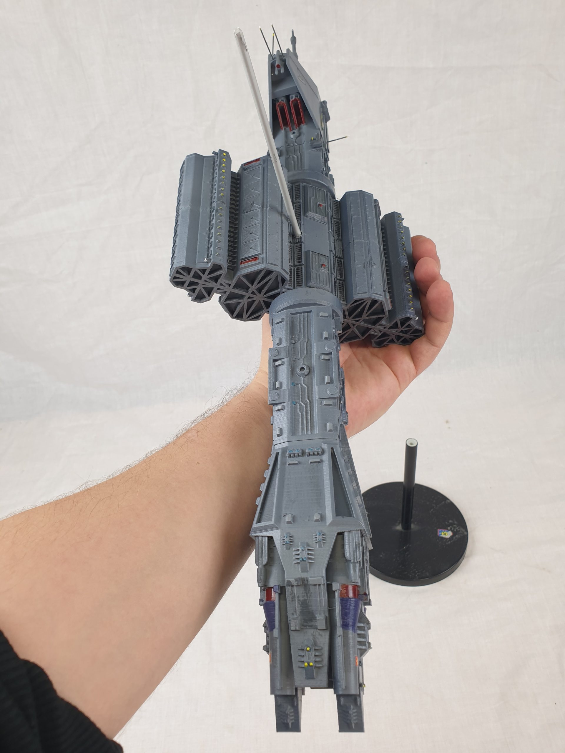 3D Printed Handbuilt And Painted Model Of The Babylon 5 Agamemnon Omega-Class Destroyer - Image 8
