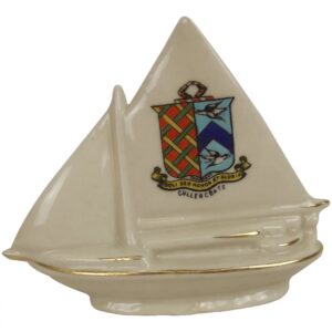 Carlton Crested China Sailing Yacht With Cullercoats Crest