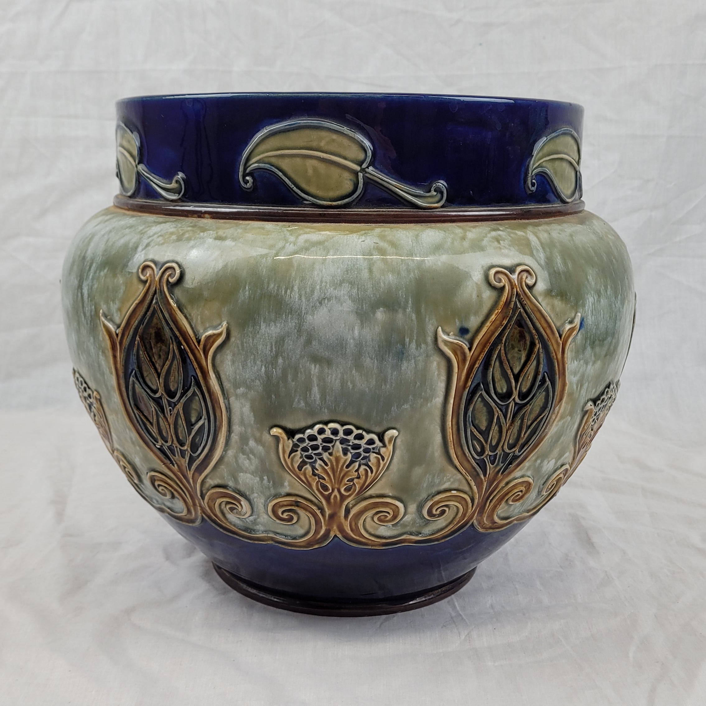 Royal Doulton Circa 1900 Jardiniere On Stand - Image 3