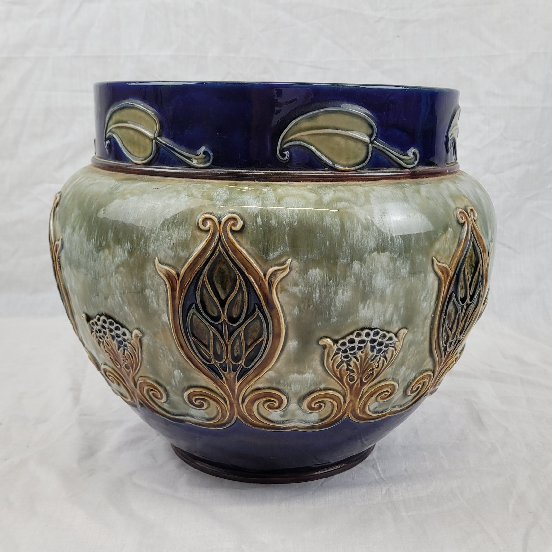 Royal Doulton Circa 1900 Jardiniere On Stand - Image 4