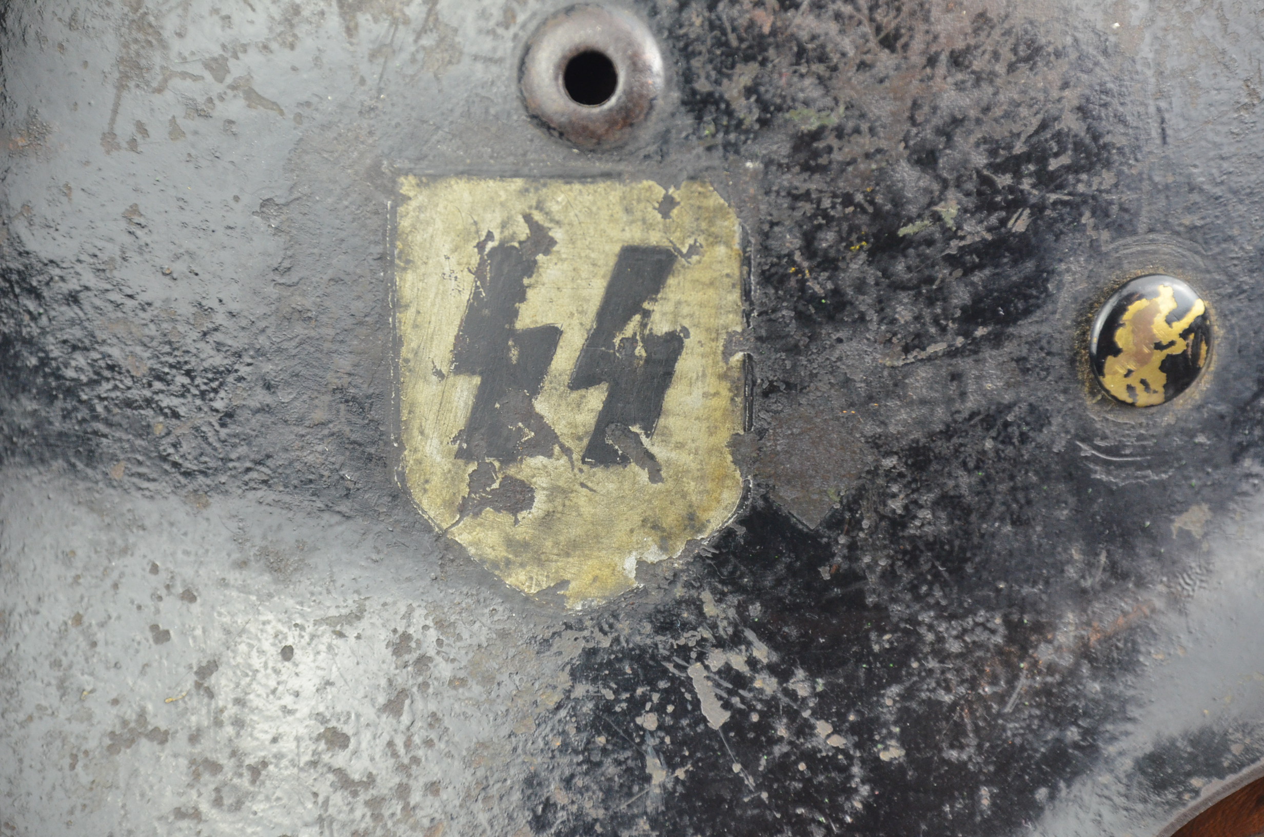 Nazi M42 SS Parade Helmet In Black Gloss - Image 7