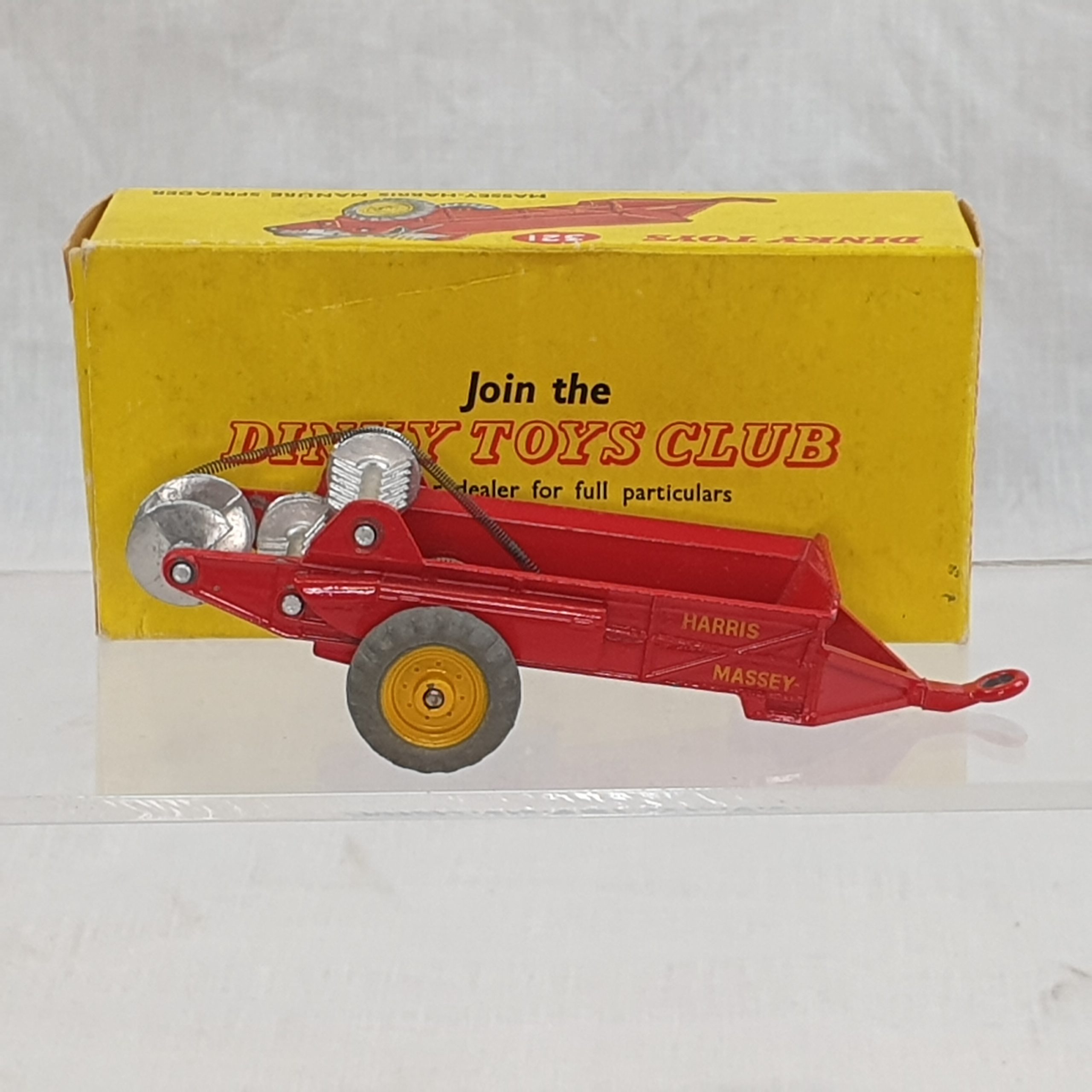 Dinky Toys 321 Massey-Harris Manure Spreader