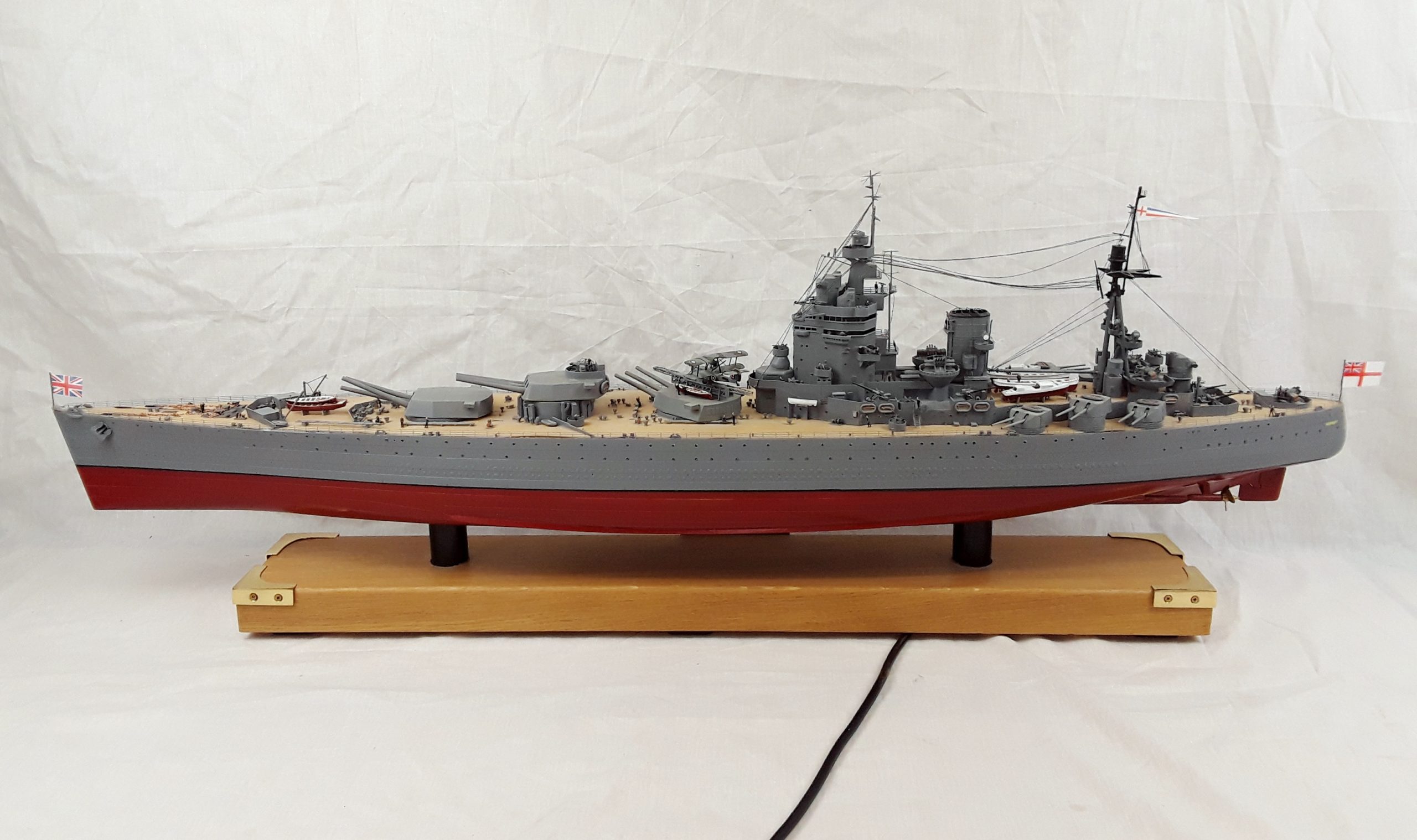 Large Finely Built And Illuminated Model Of The Battleship HMS Rodney - Image 5