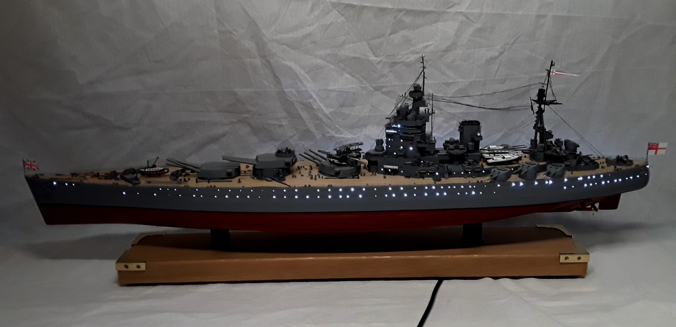 Large Finely Built And Illuminated Model Of The Battleship HMS Rodney - Image 3