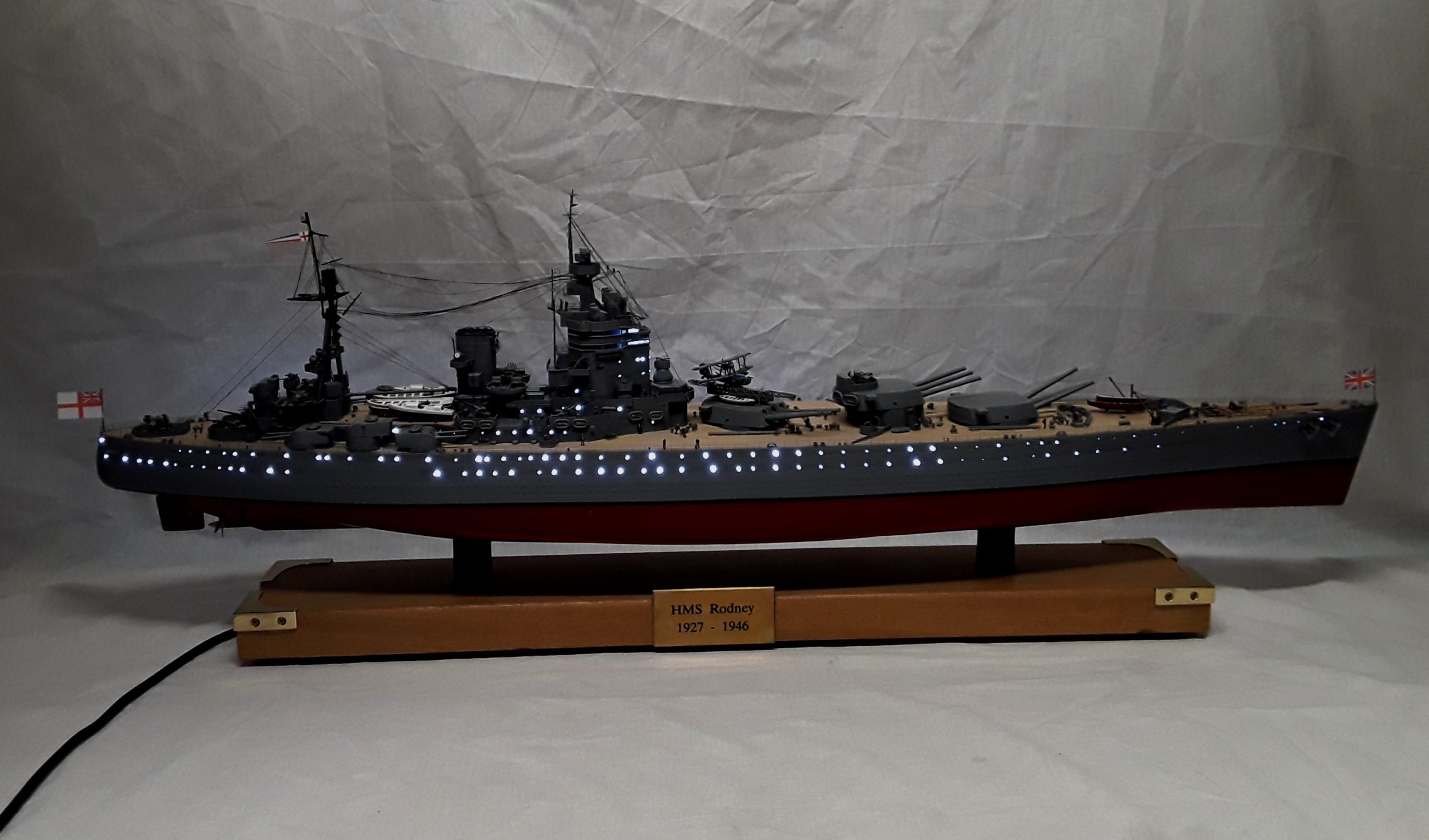Large Finely Built And Illuminated Model Of The Battleship HMS Rodney - Image 2