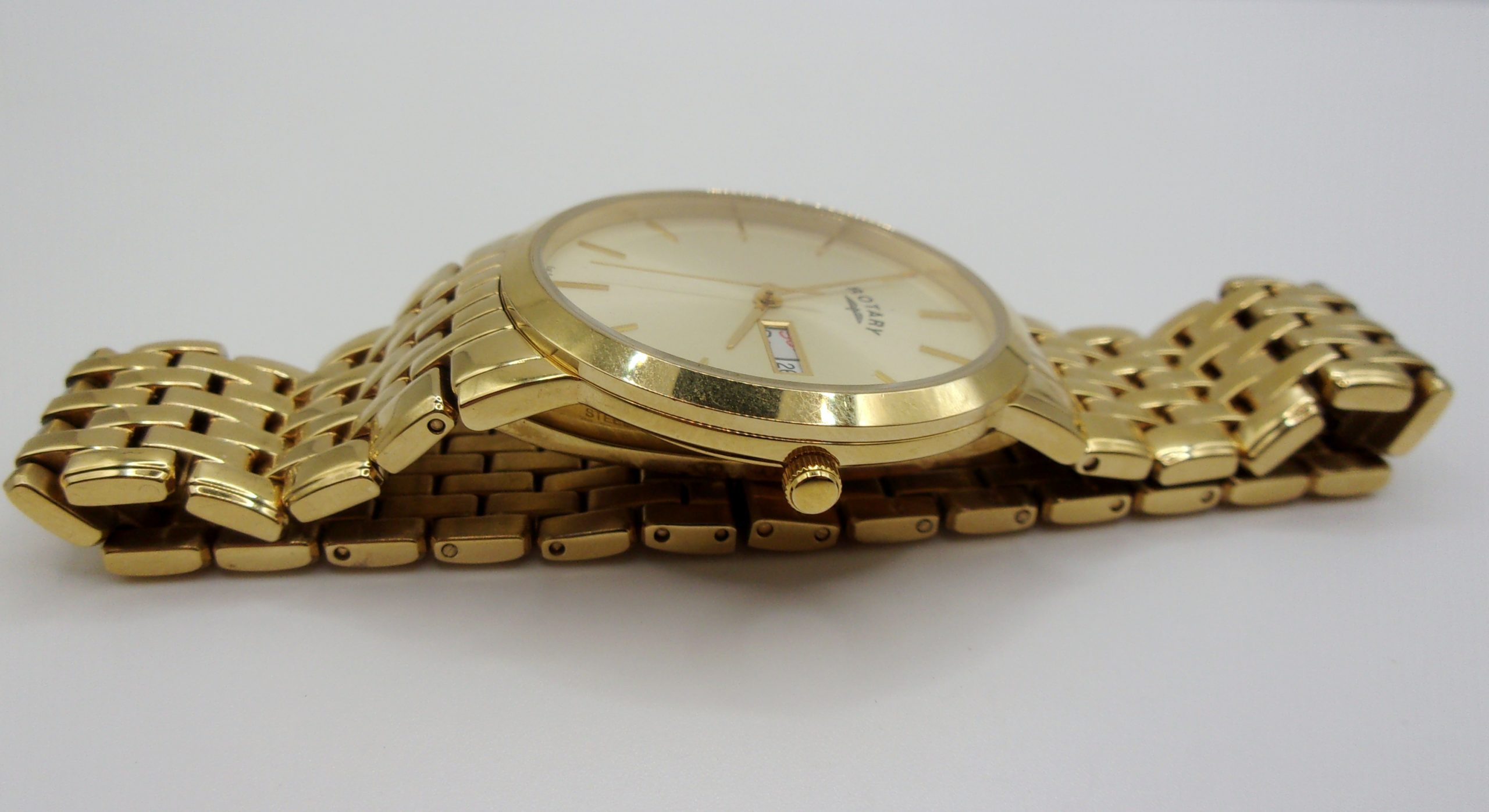 Gents Gold Plated Rotary Quartz Wristwatch *RESERVED RAZ* - Image 4