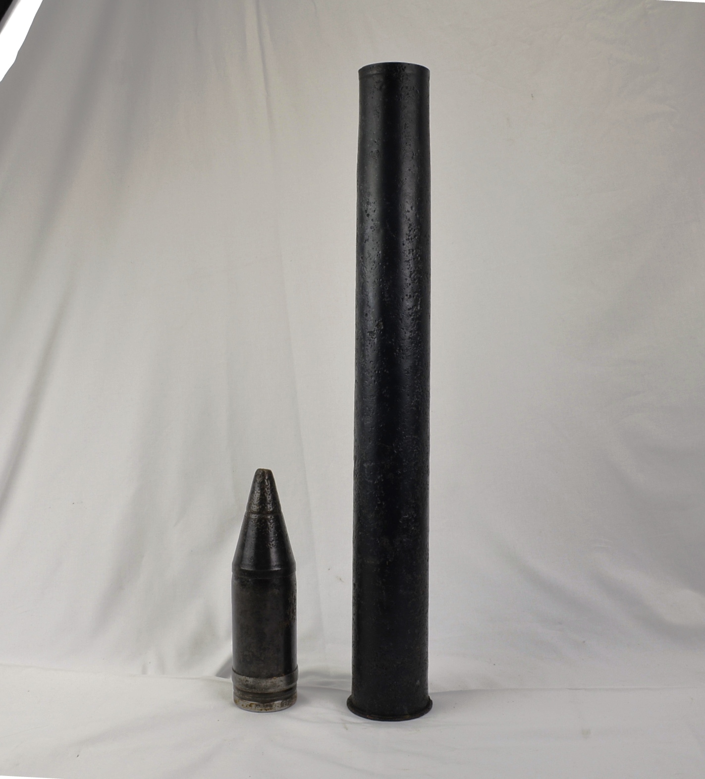 German WW2 A.P. Projectile KwK 40 with Ballistic and Piercing Cap - Image 2