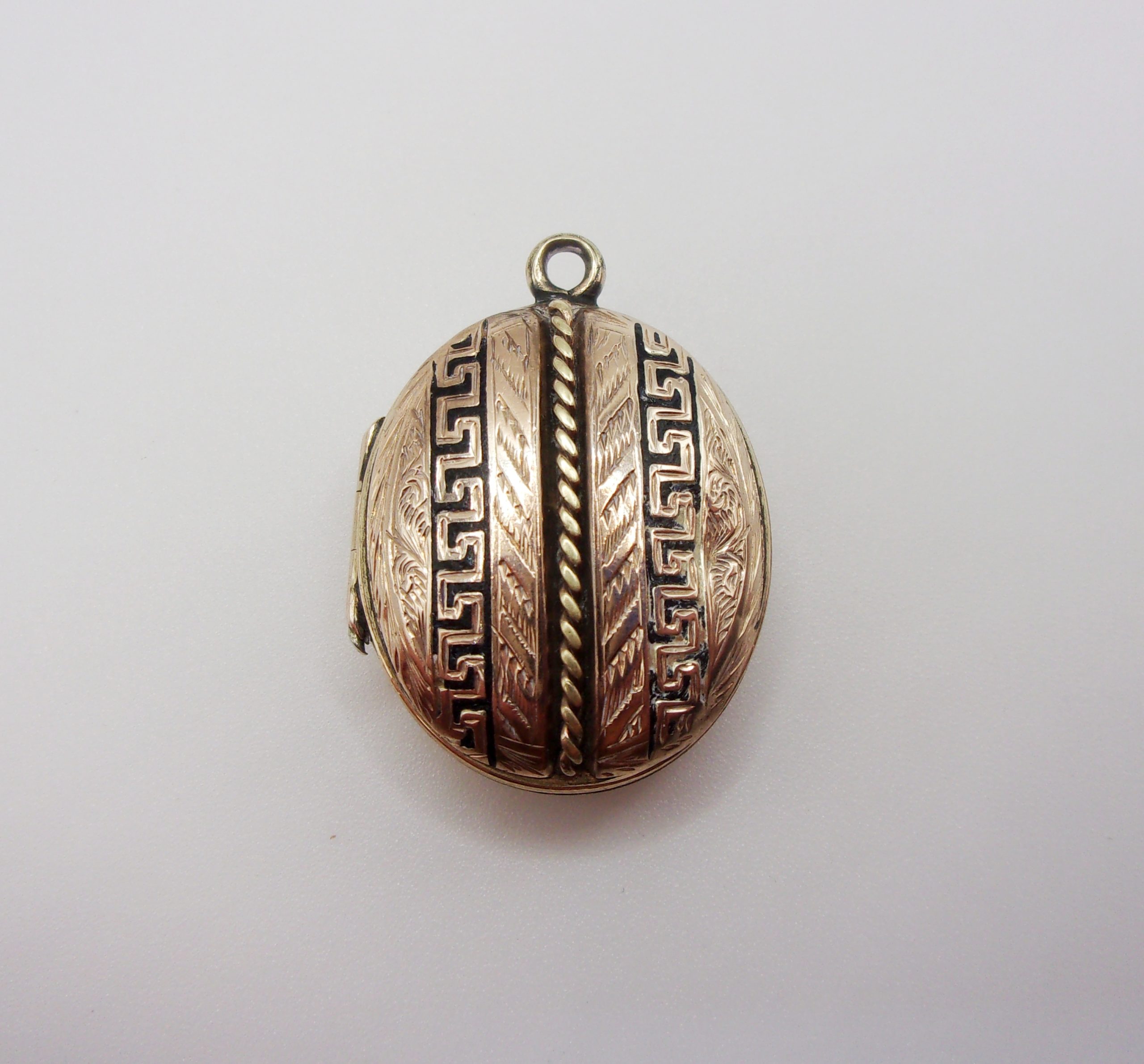 9ct Rose Gold Locket Pendant