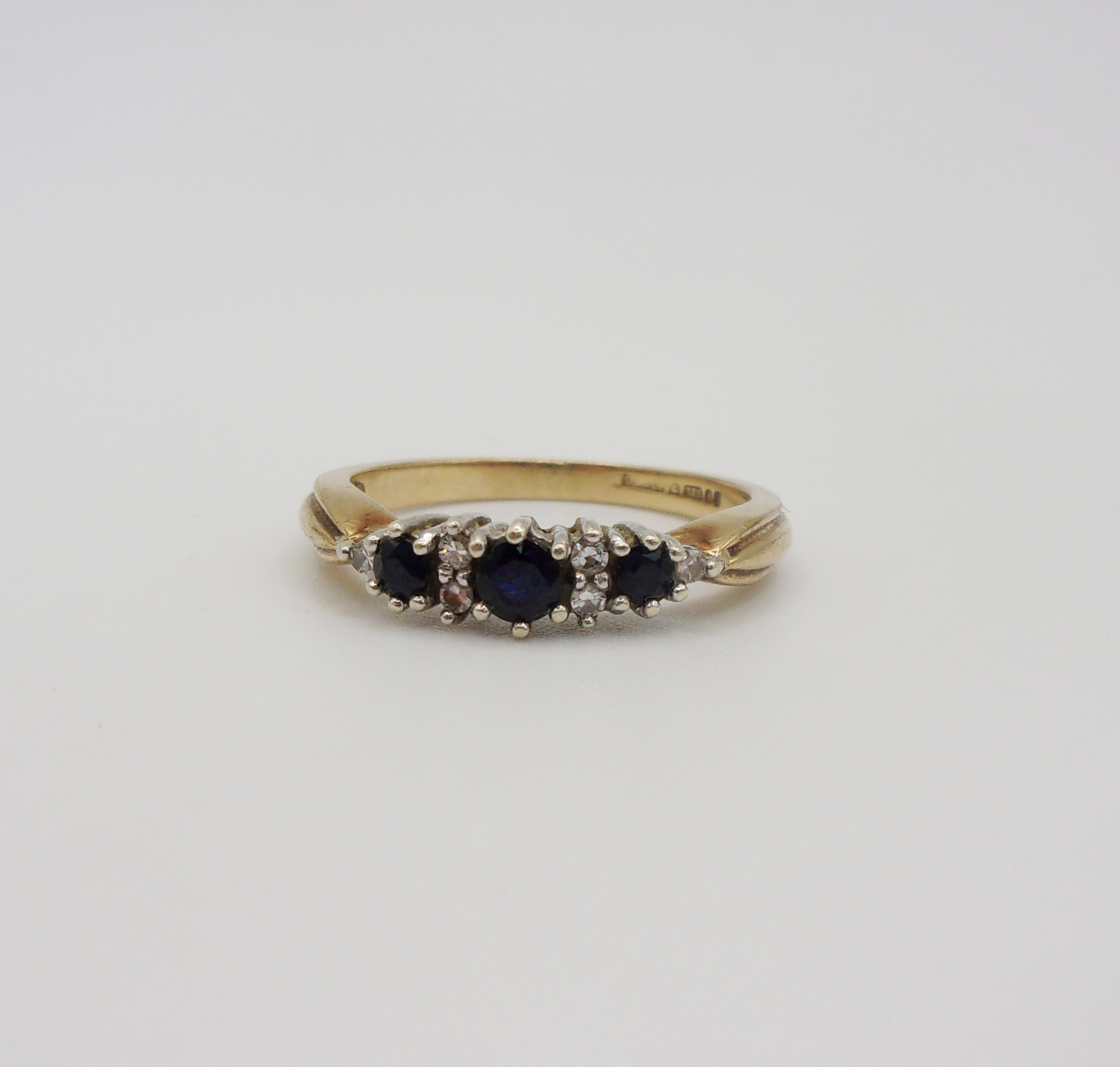 9ct Yellow Gold Sapphire & Diamond Ring UK Size P US 7 ½