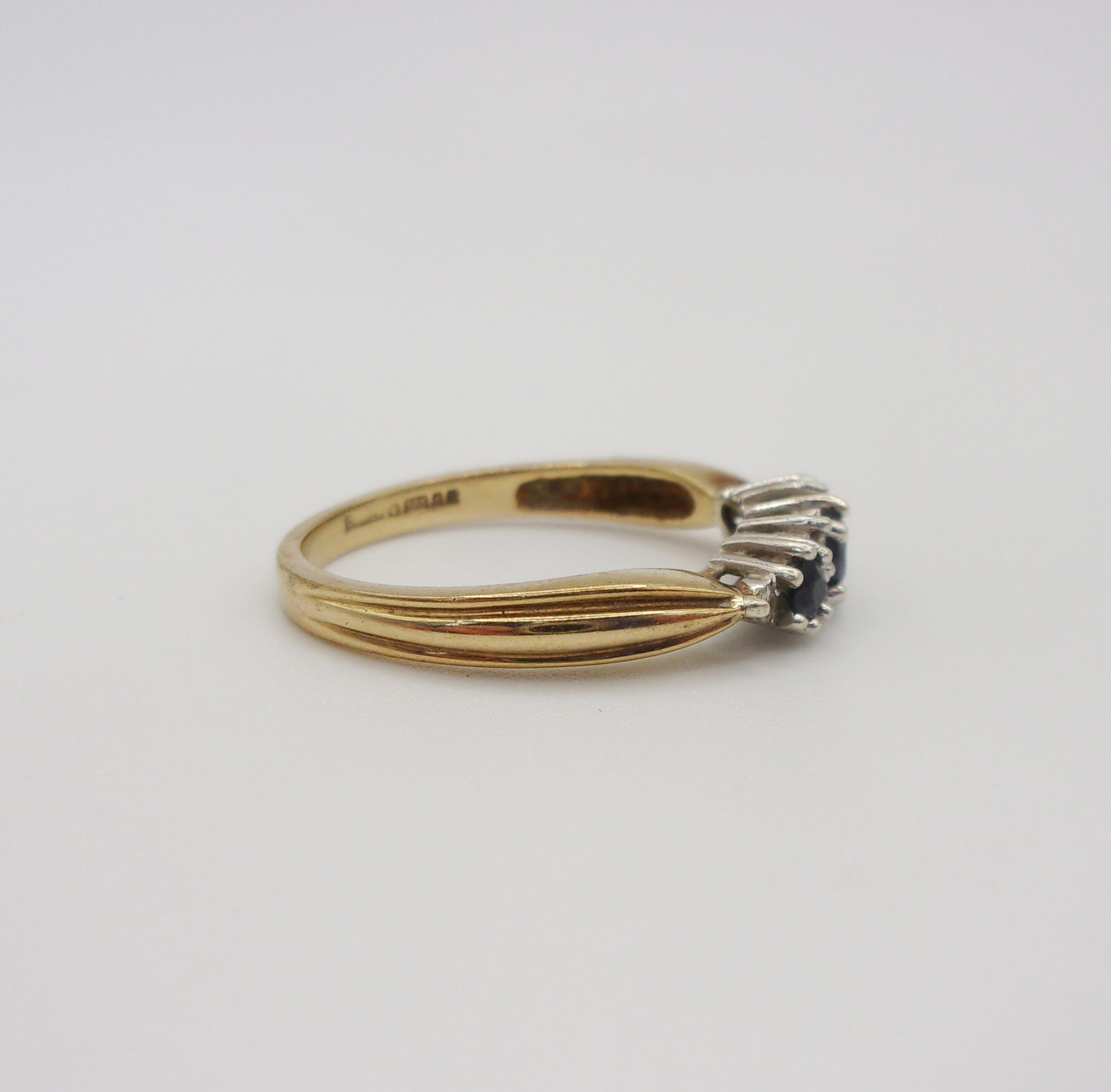 9ct Yellow Gold Sapphire & Diamond Ring UK Size P US 7 ½ - Image 4