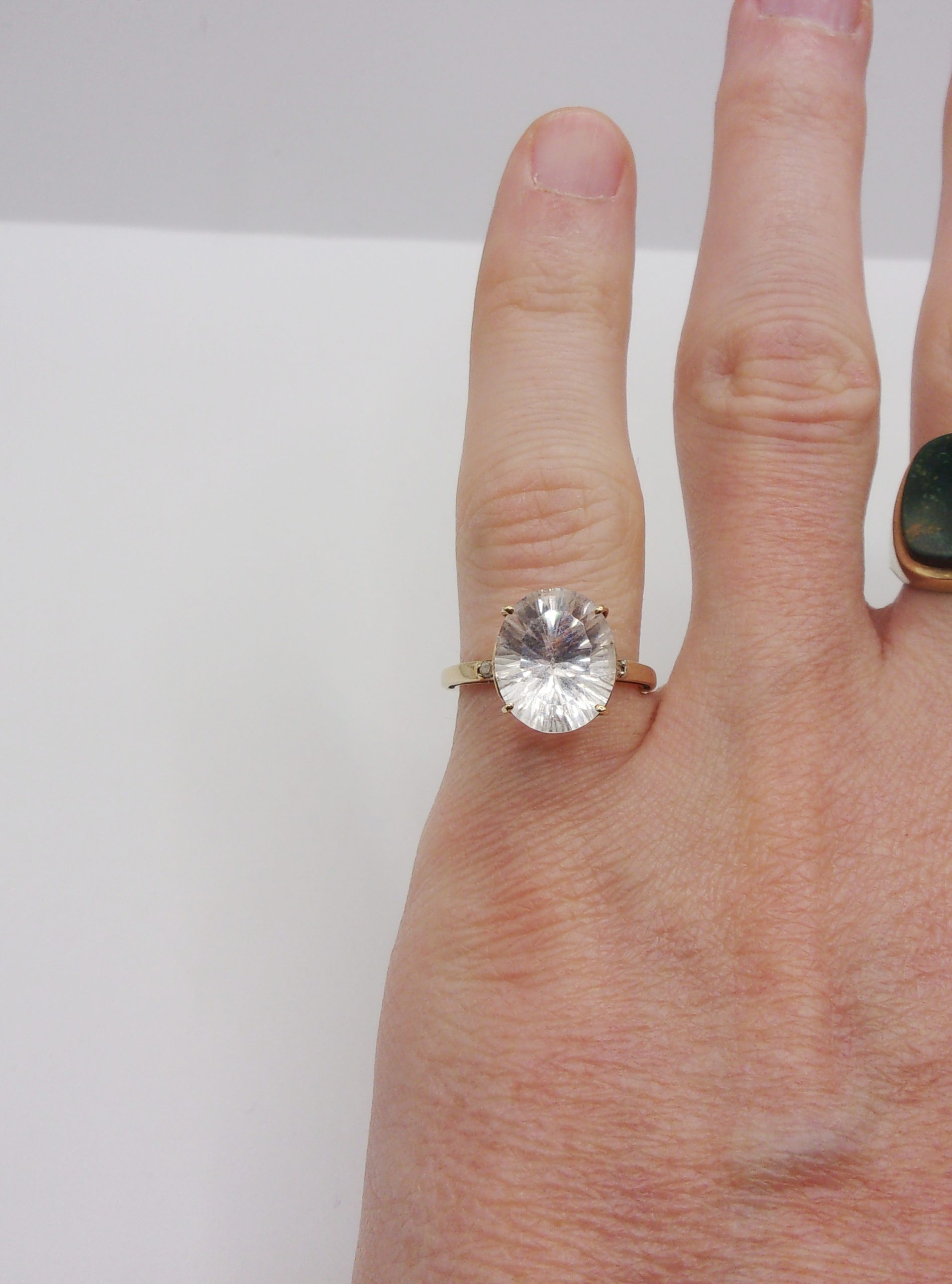 9ct Yellow Gold White Aquamarine & Diamond Ring UK Size K US 5 ¼ - Image 7