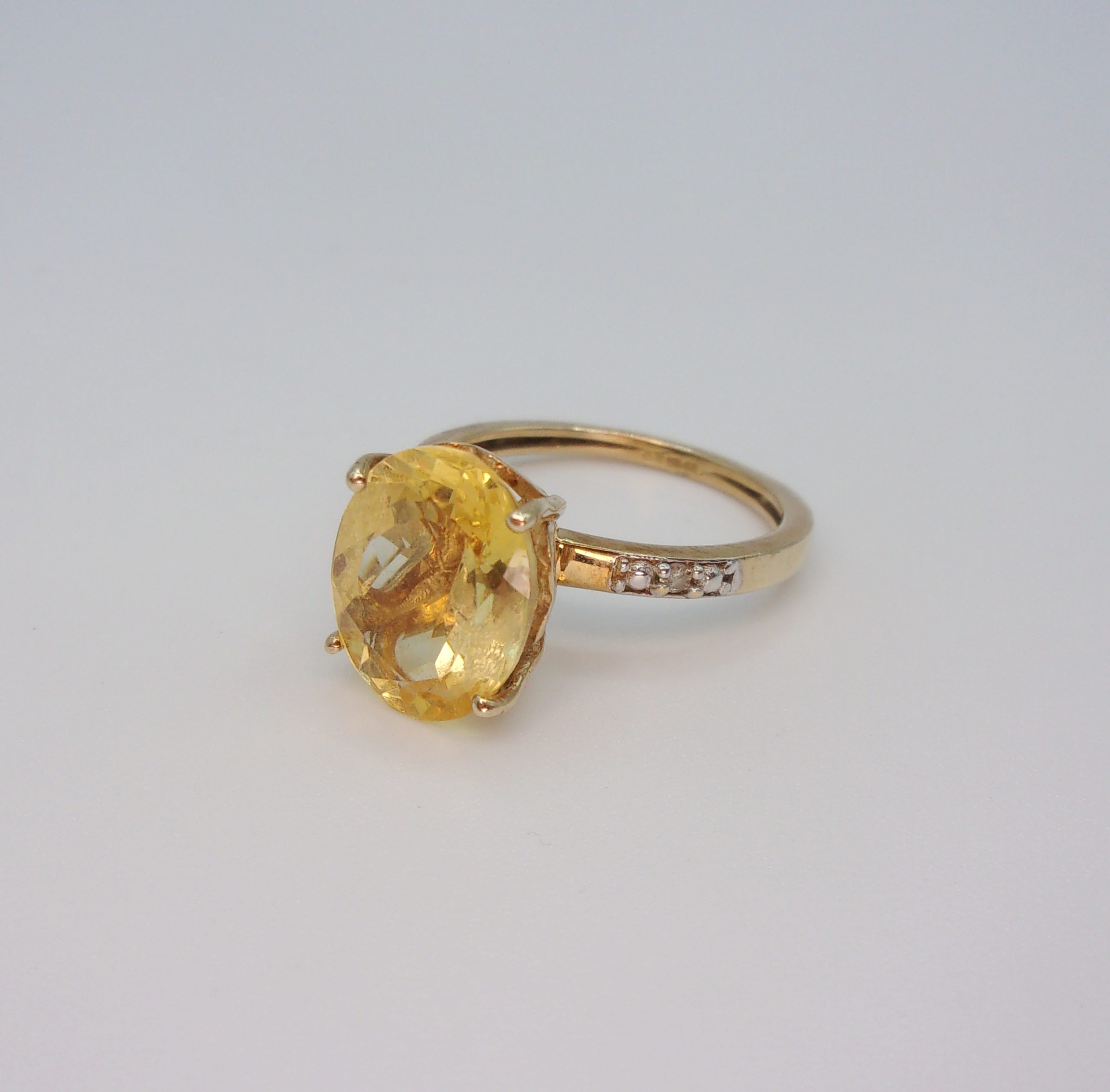 9ct Yellow Gold Citrine & Diamond Ring UK Size J US 4 ¾