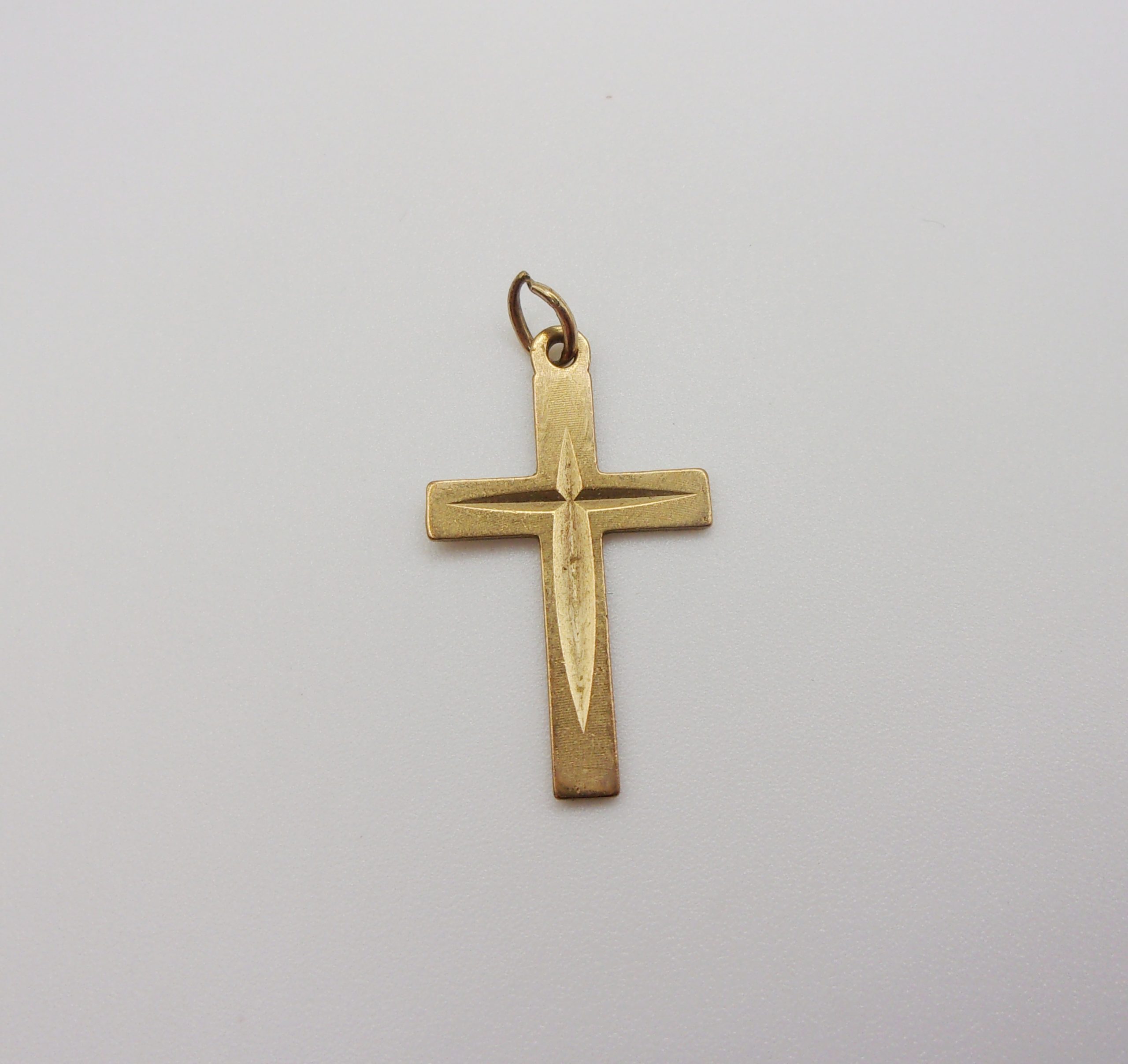 9ct Yellow Gold Cross Pendant Charm