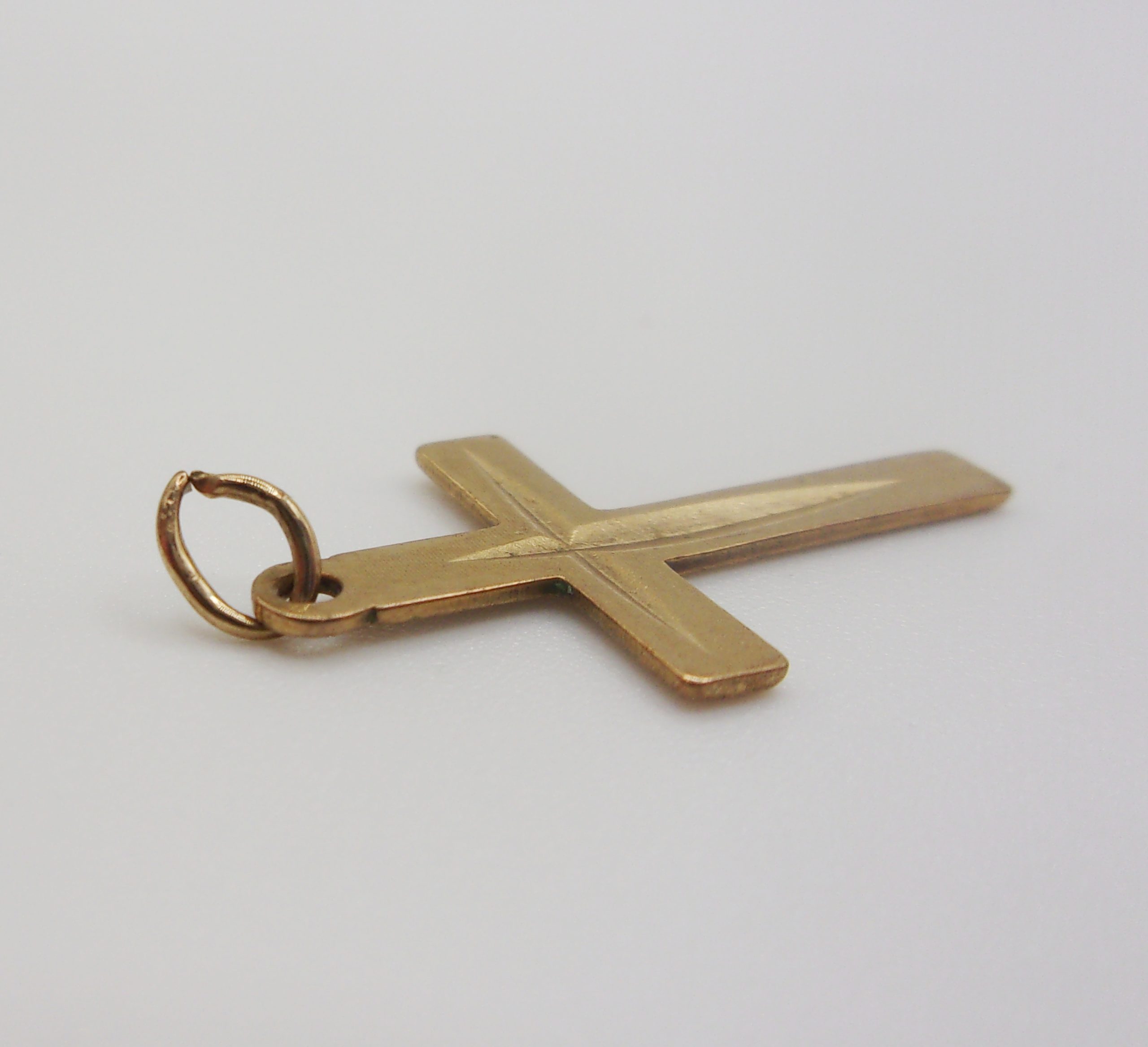 9ct Yellow Gold Cross Pendant Charm - Image 2