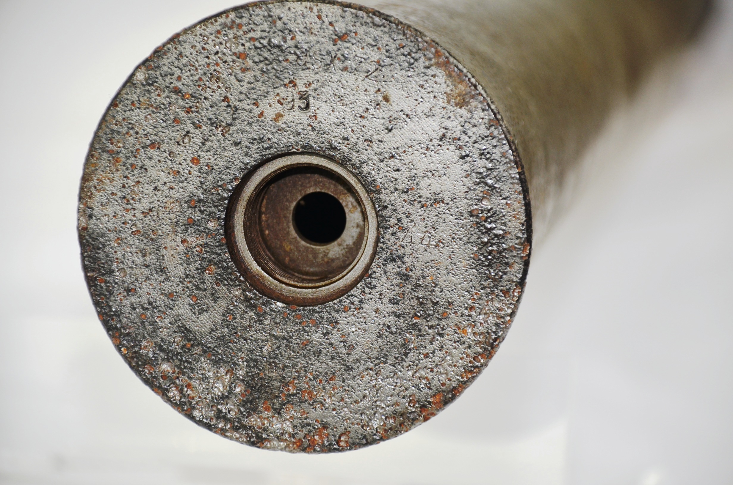 German WW2 A.P. Projectile PAK 40 with Ballistic and Piercing Cap - Image 4