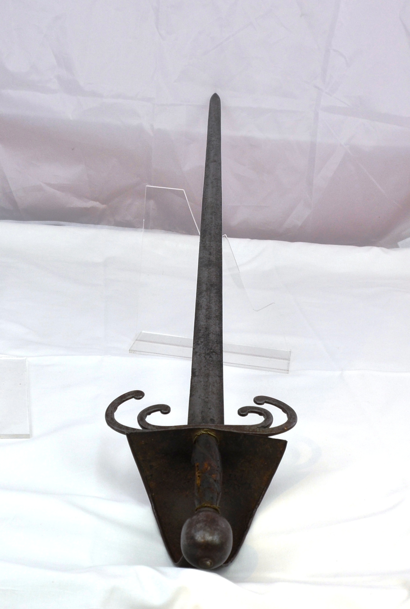 A 17th Century Continental 'Crab Claw' Hilted Rapier Sword With Solingen Blade - Image 2
